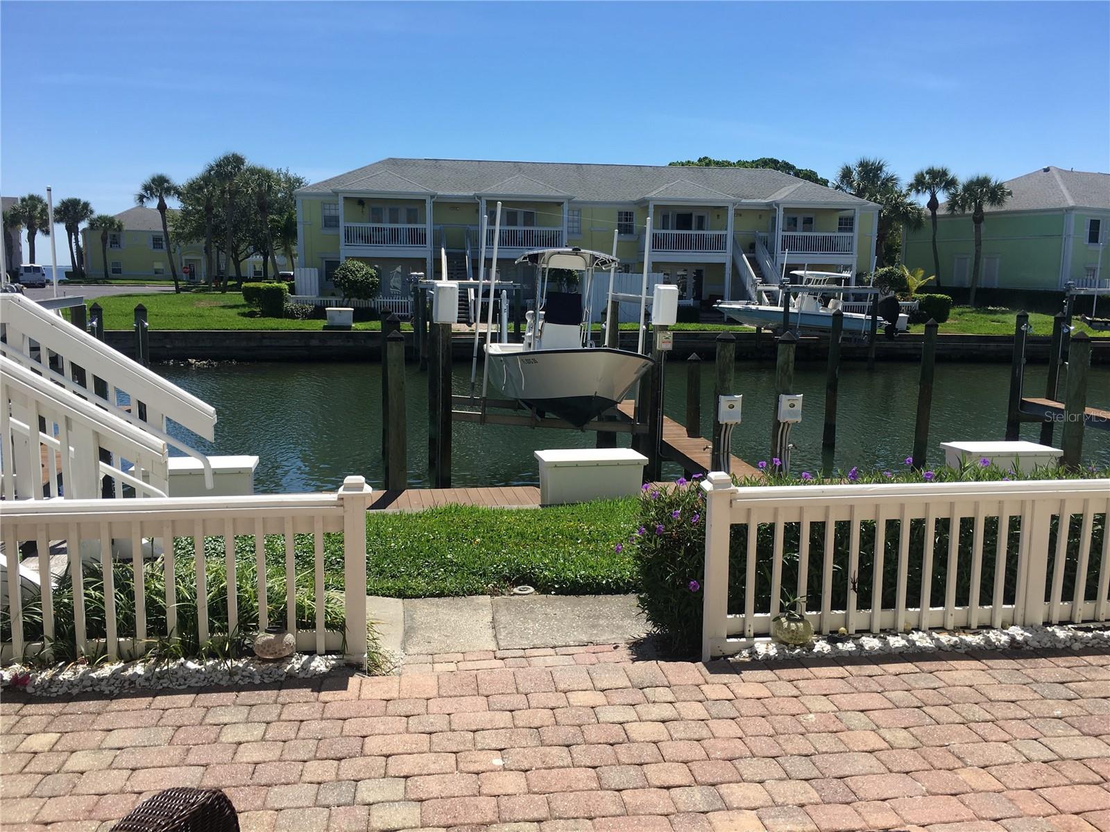 Image 9 of 19 For 5174 Beach Drive Se B