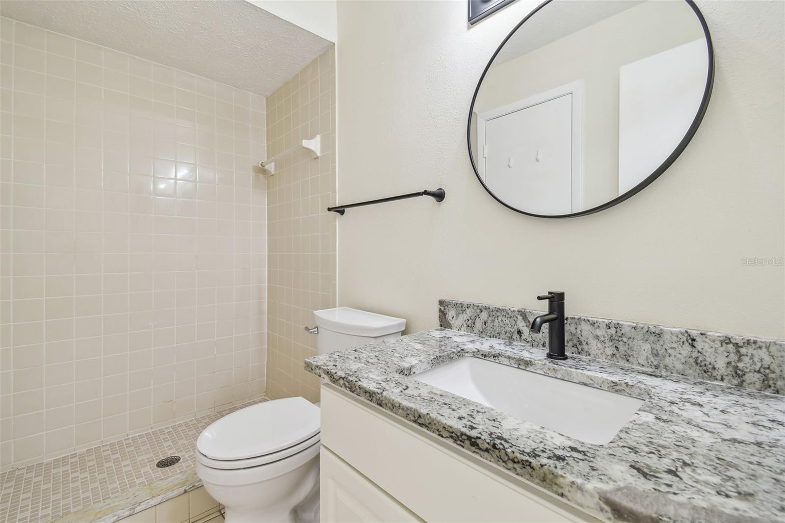 Listing photo id 16 for 9473 Forest Hills Place