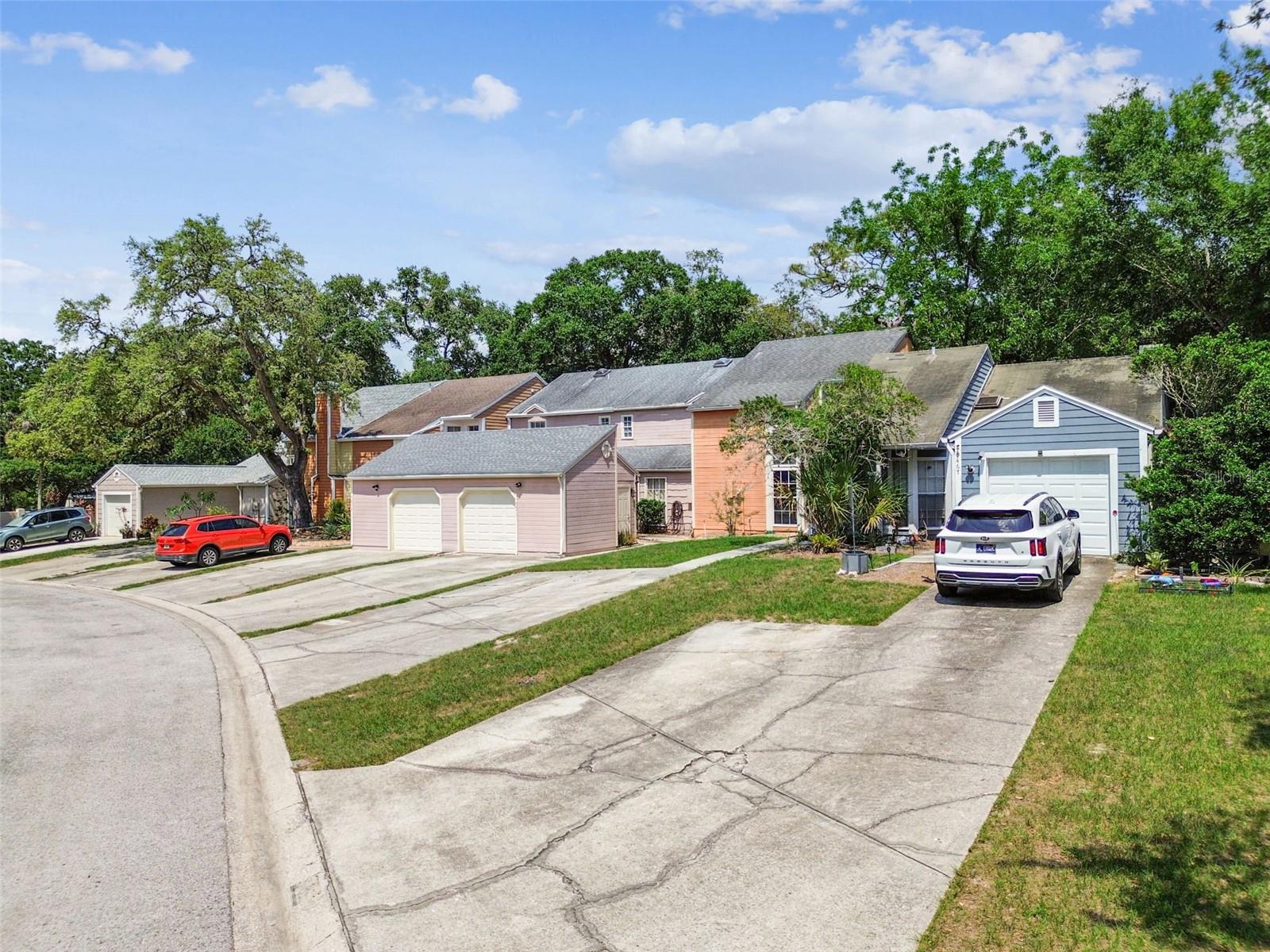 Listing photo id 34 for 9473 Forest Hills Place