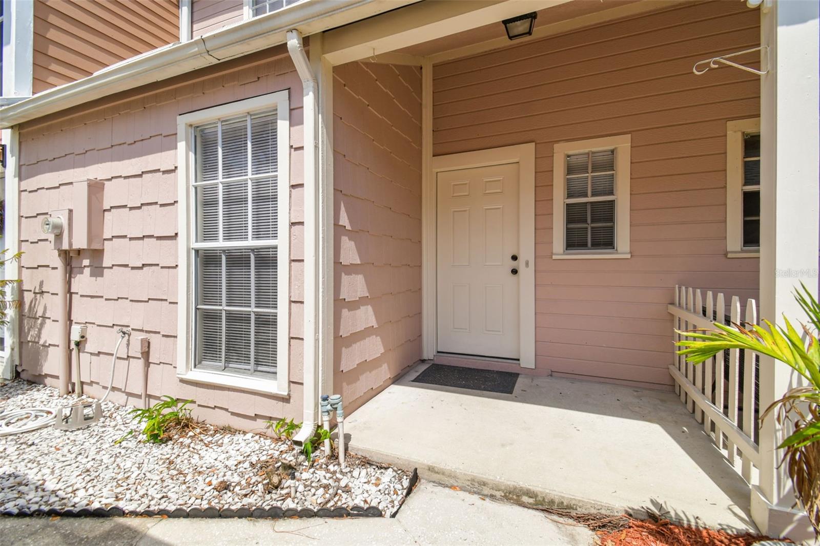 Listing photo id 2 for 9473 Forest Hills Place