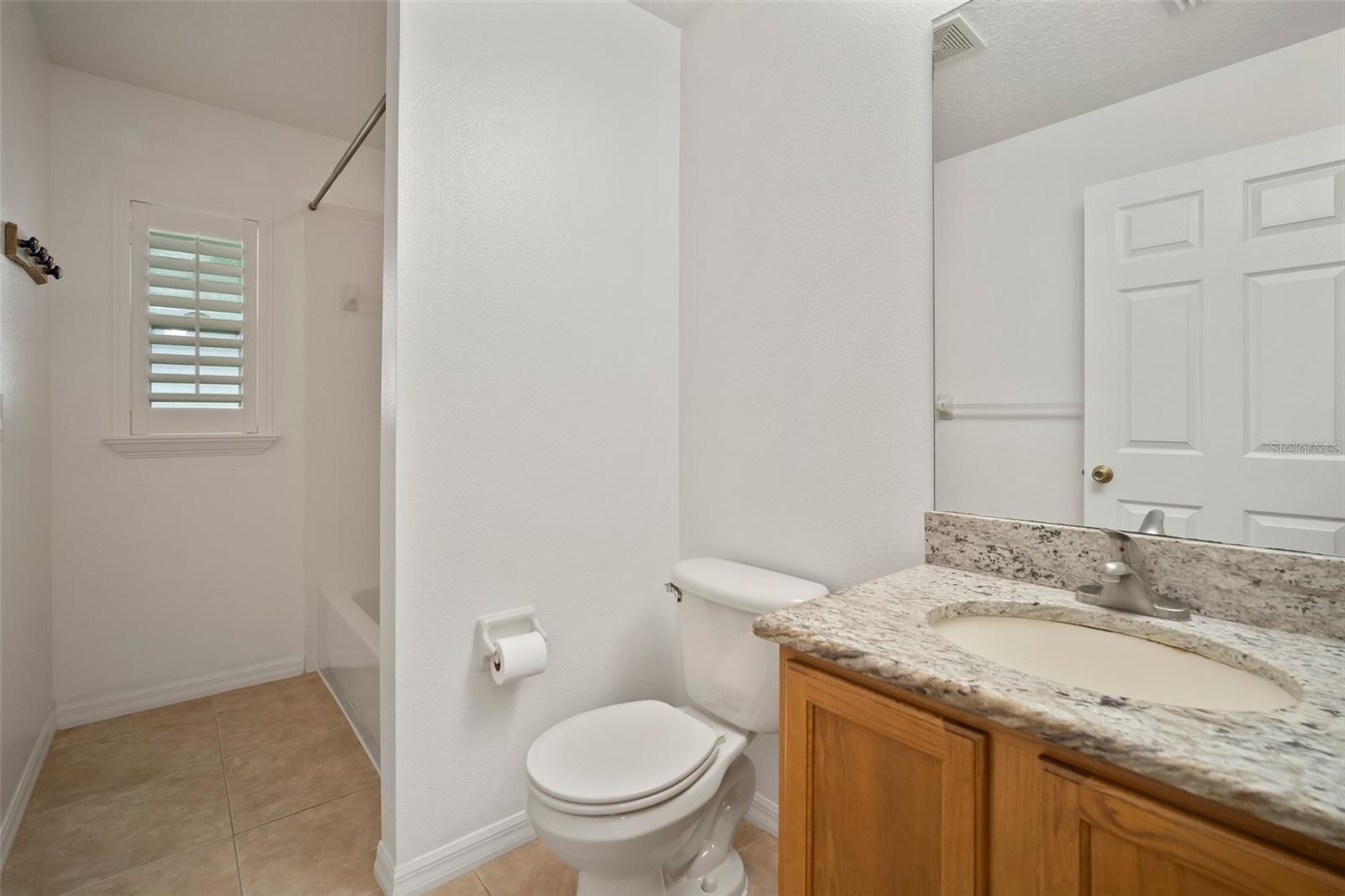 Listing photo id 35 for 1226 Baycrest Drive