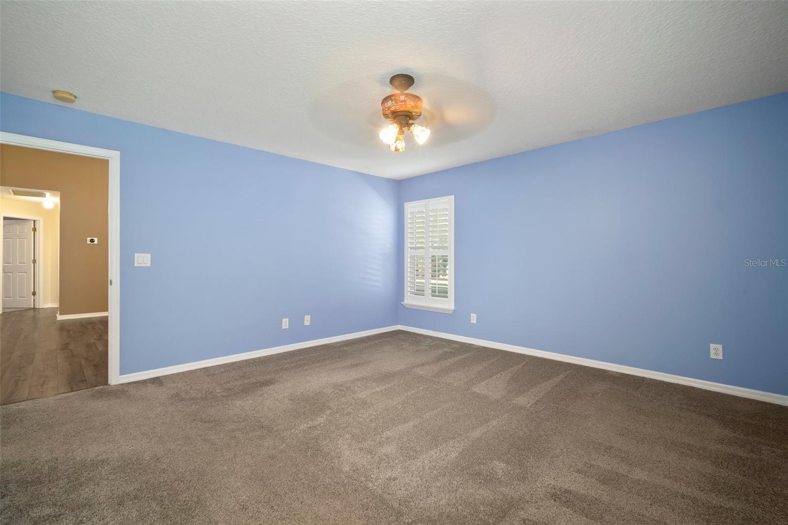 Listing photo id 39 for 1226 Baycrest Drive