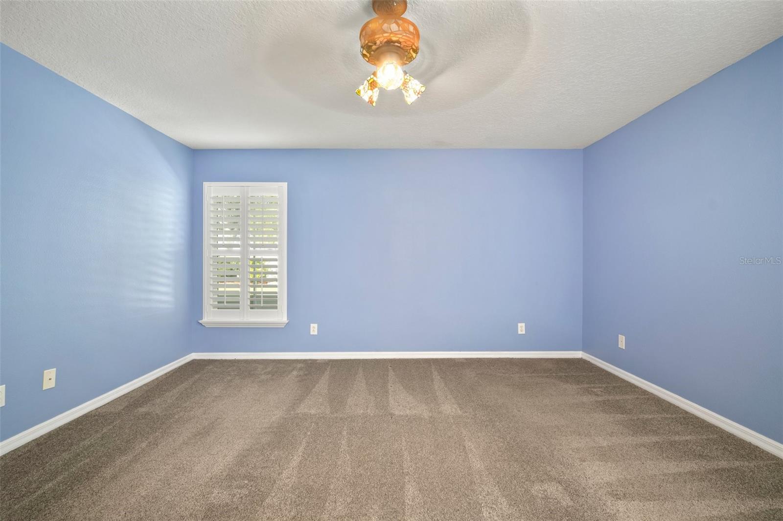 Listing photo id 40 for 1226 Baycrest Drive