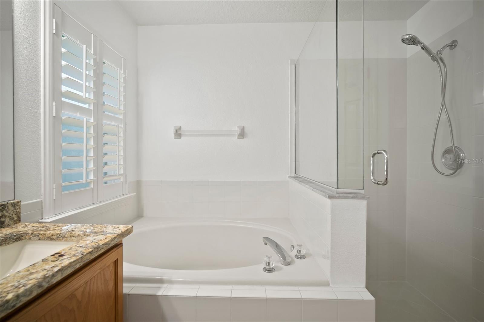 Listing photo id 45 for 1226 Baycrest Drive