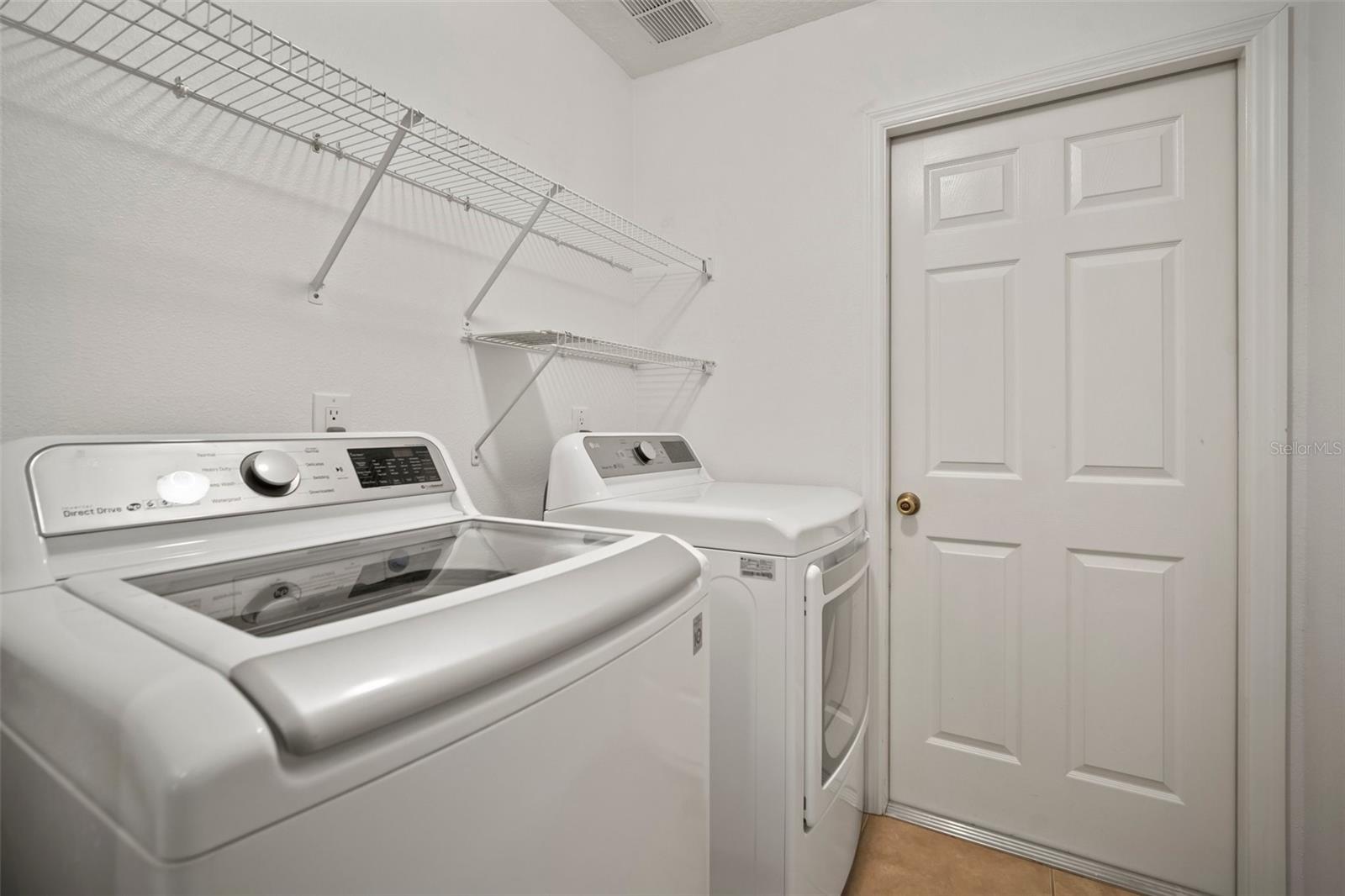 Listing photo id 47 for 1226 Baycrest Drive