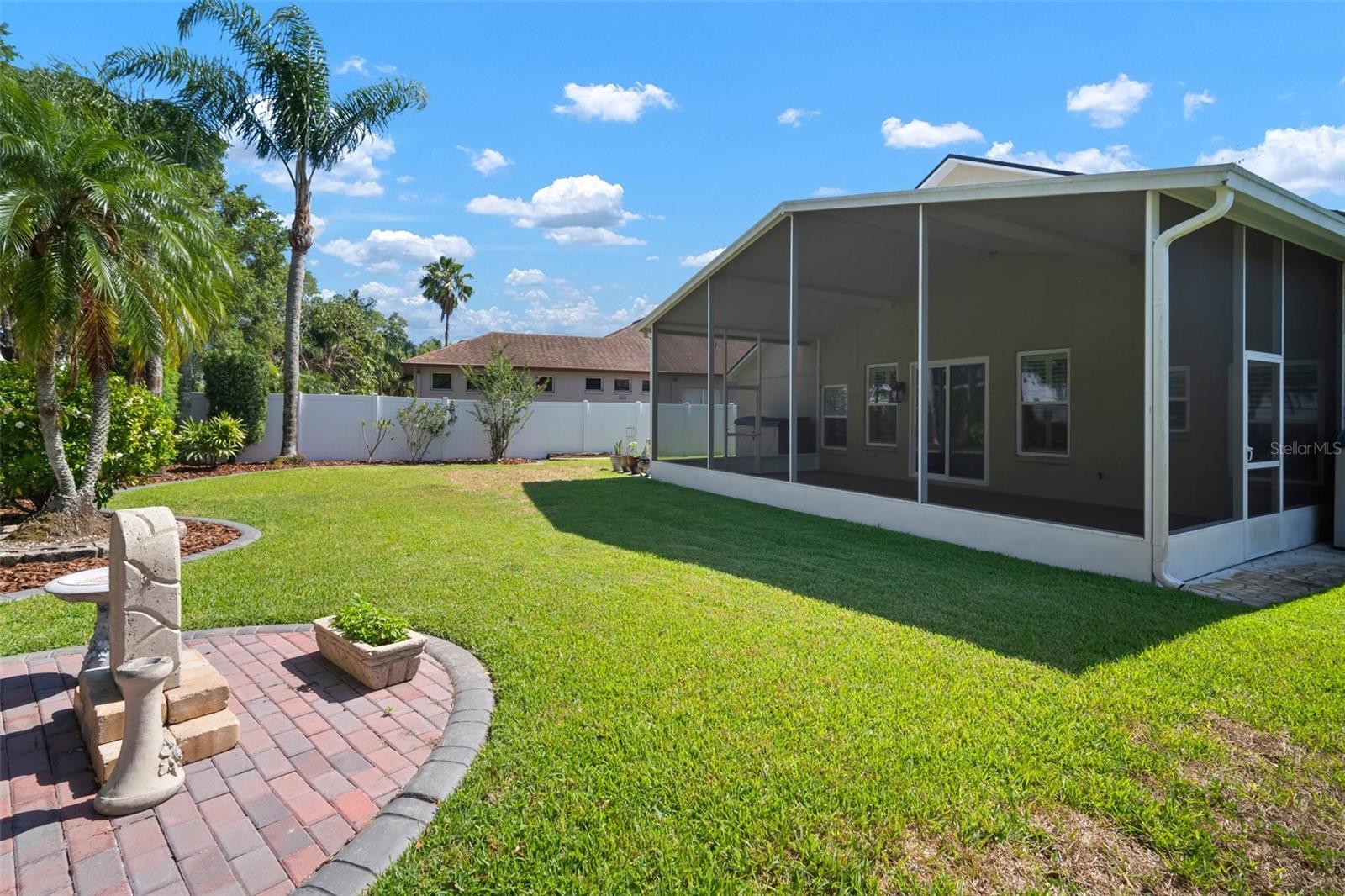 Listing photo id 53 for 1226 Baycrest Drive