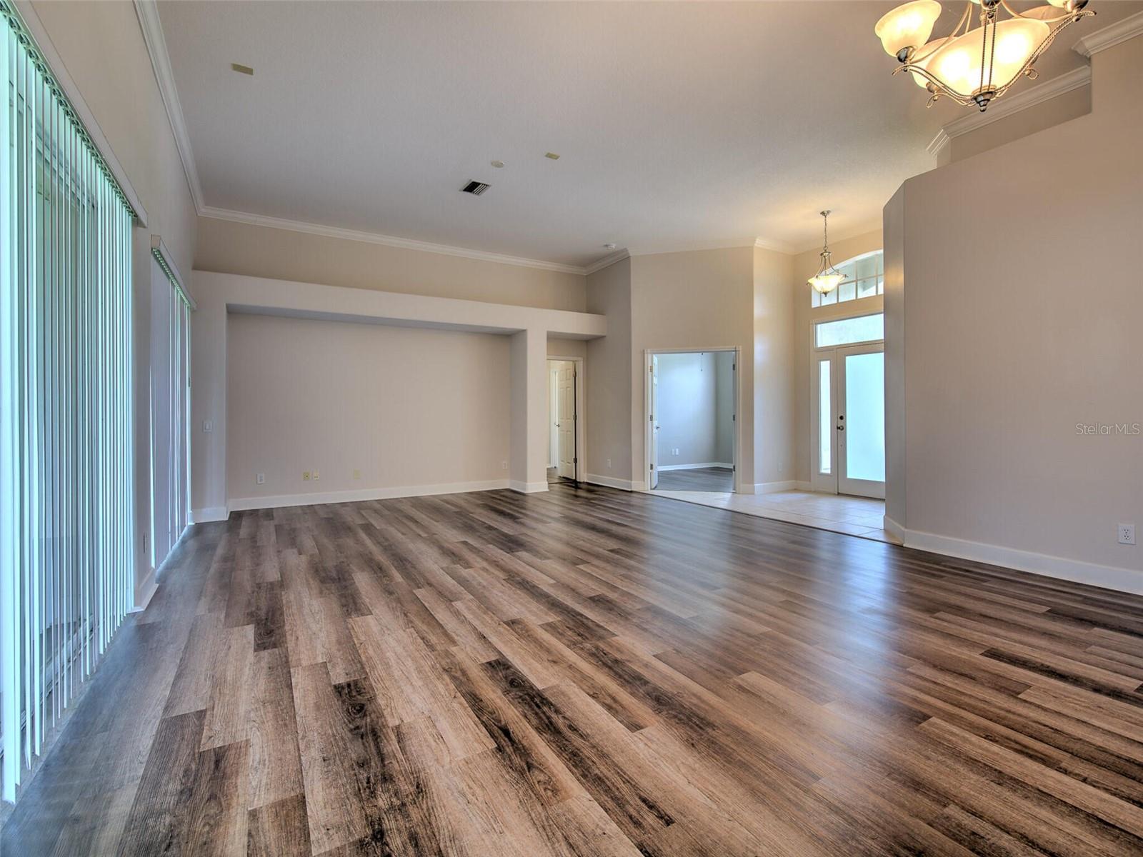 Image 17 of 52 For 20810 Lake Talia Boulevard