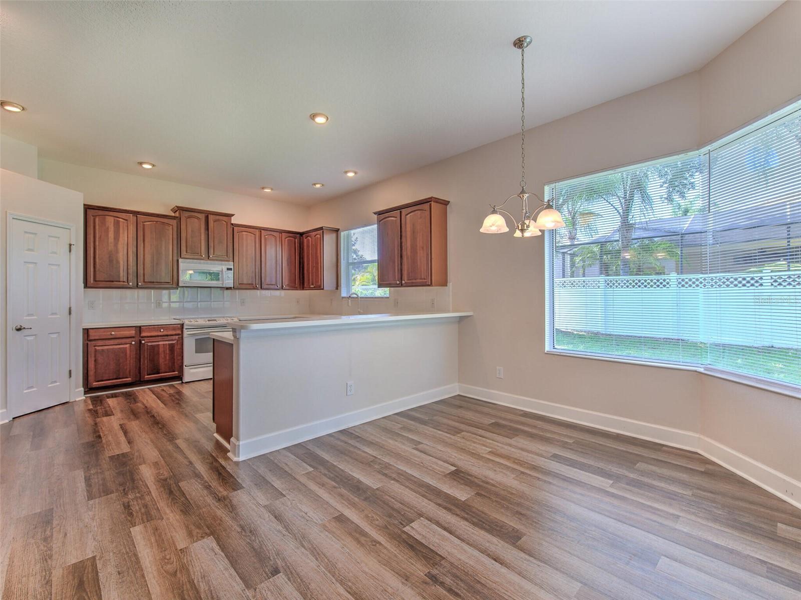 Image 22 of 52 For 20810 Lake Talia Boulevard