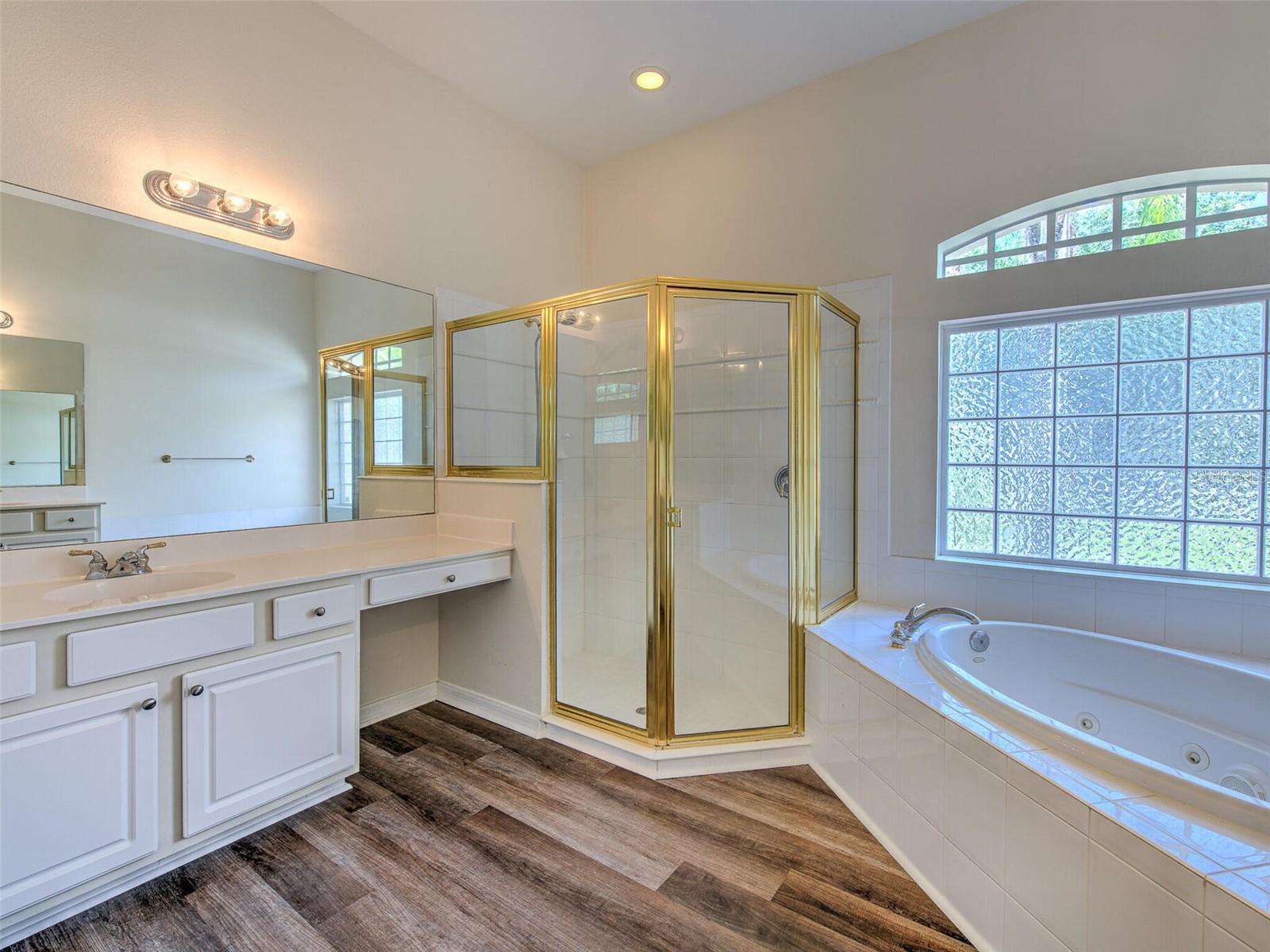 Image 33 of 52 For 20810 Lake Talia Boulevard