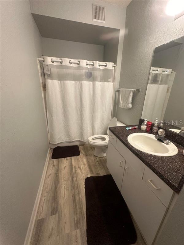 Image 7 of 17 For 17108 Carrington Park Drive 716