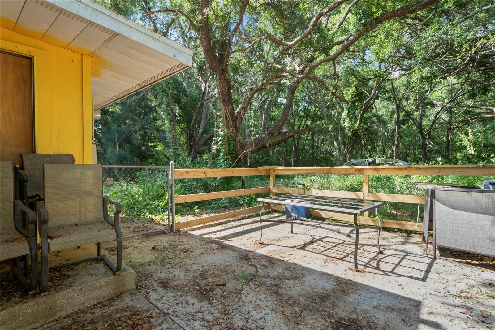 Image 15 of 33 For 8828 Jasmine Boulevard