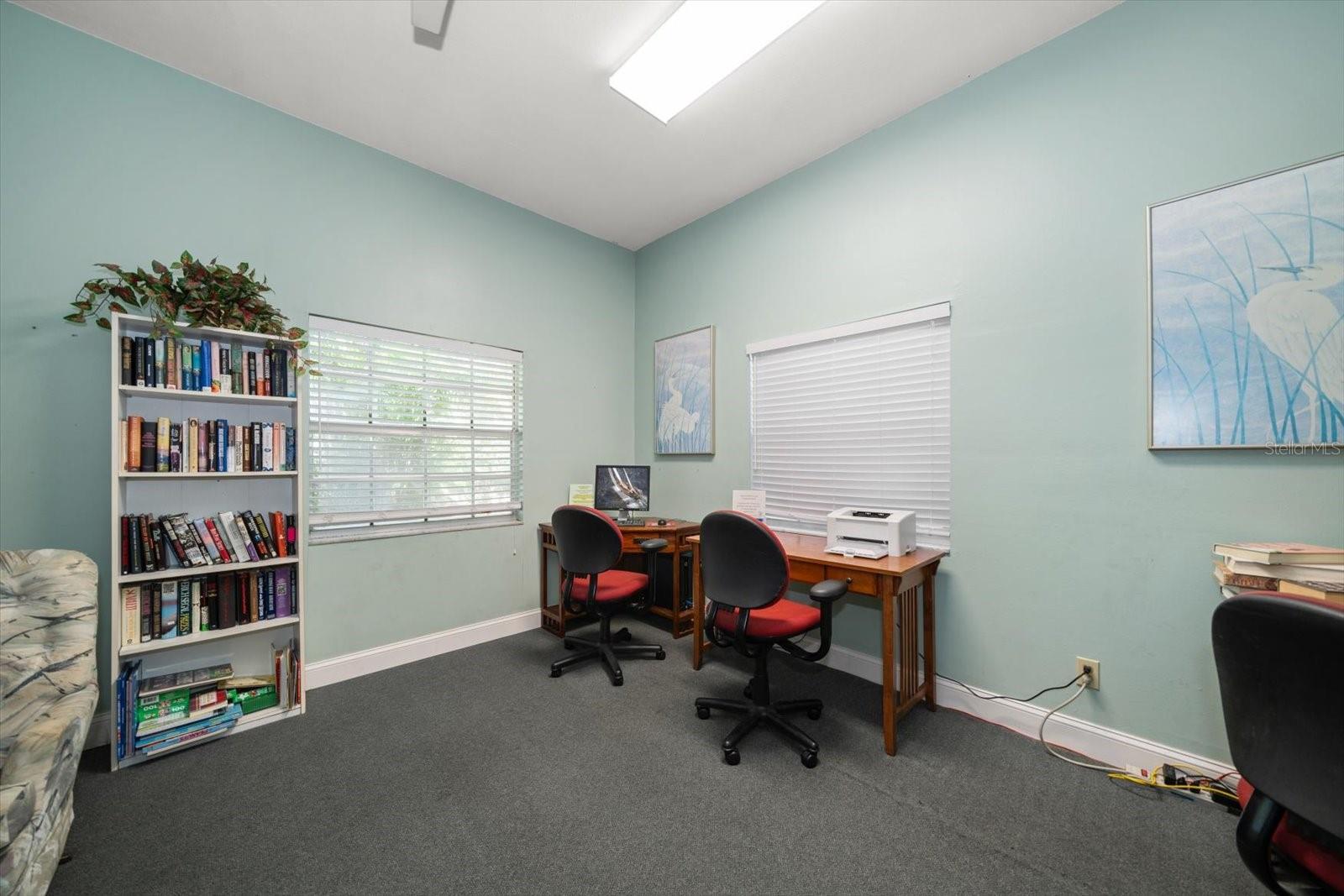 Image 35 of 52 For 12760 Indian Rocks Road 410
