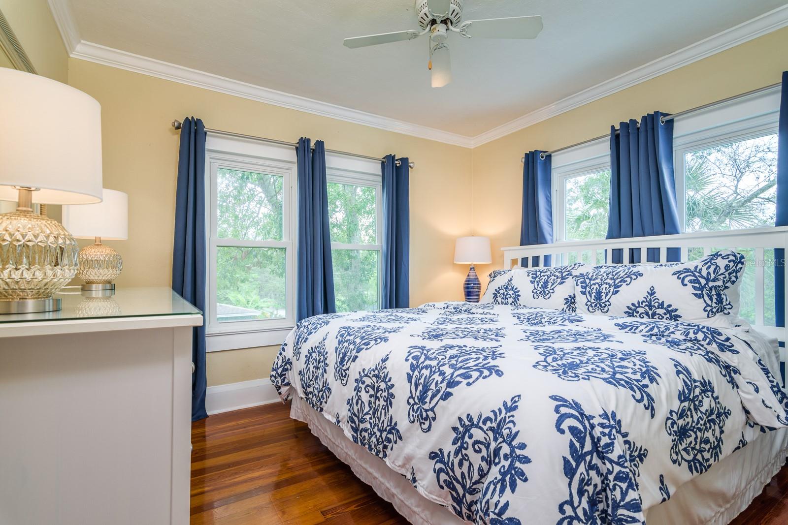 Image 18 of 23 For 809 Park Avenue