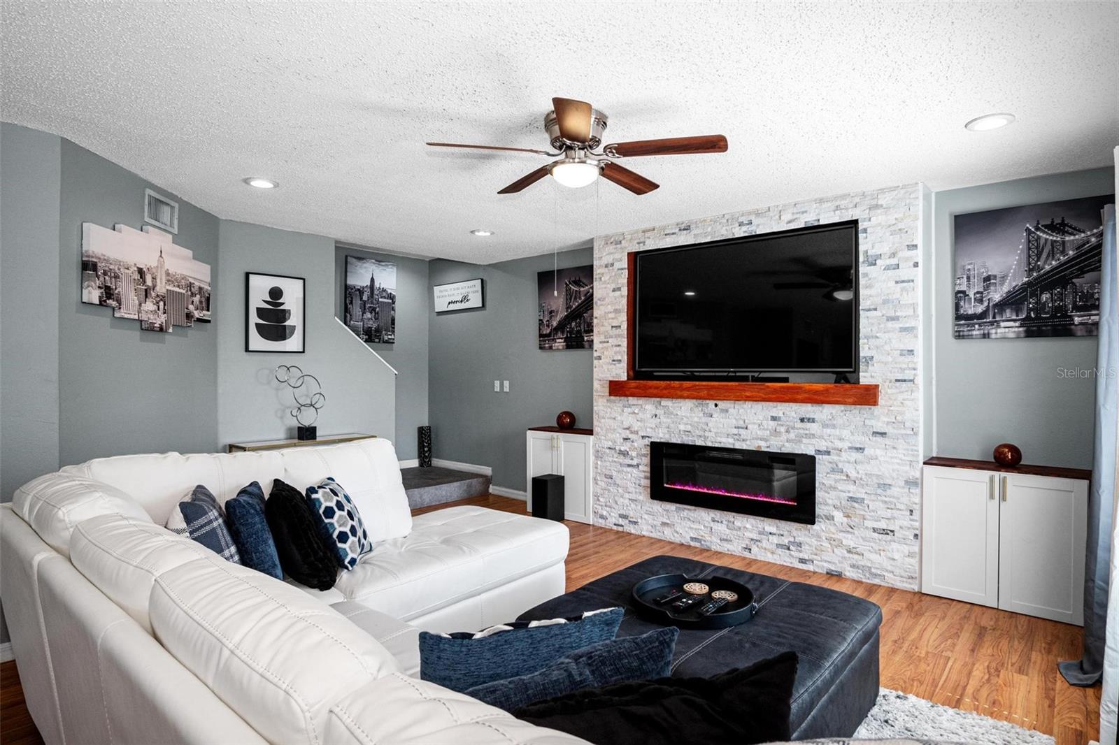 Listing photo id 11 for 1603 Fluorshire Drive