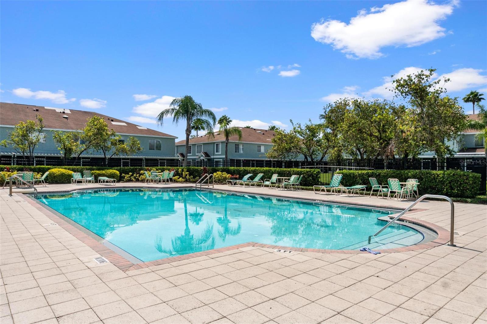 Listing photo id 18 for 1603 Fluorshire Drive