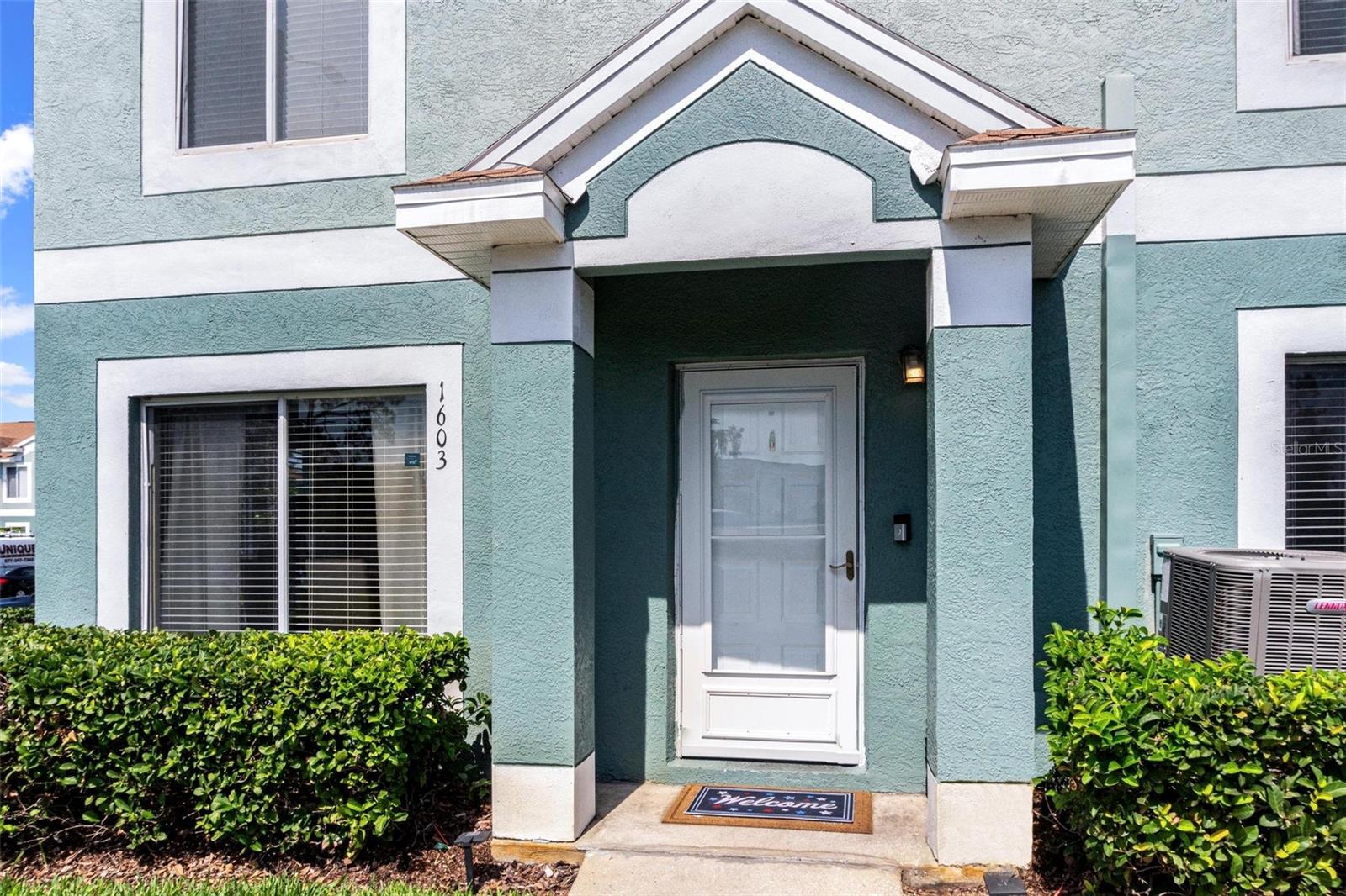 Listing photo id 1 for 1603 Fluorshire Drive