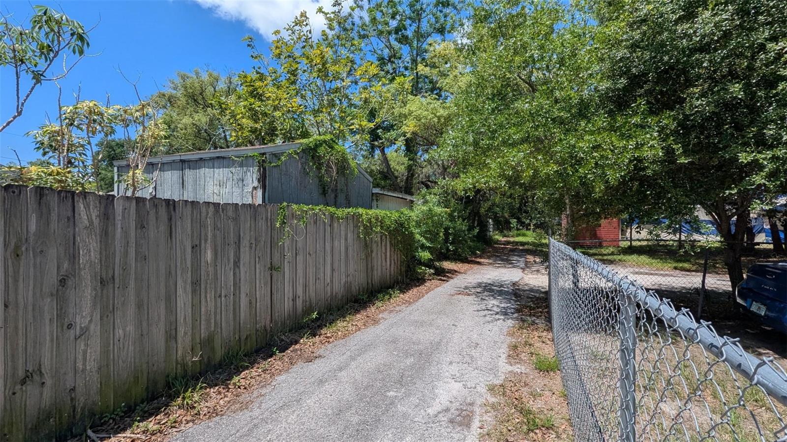 Image 12 of 29 For 1221 Osborne Avenue