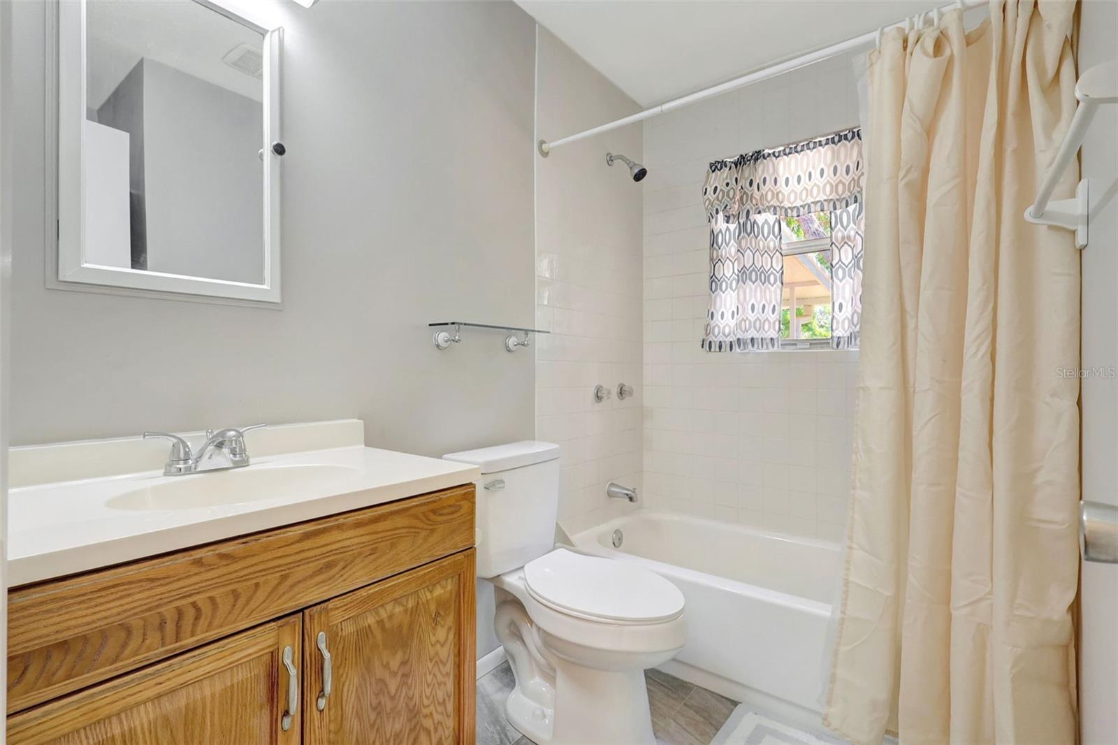 Image 18 of 48 For 706 56th Street