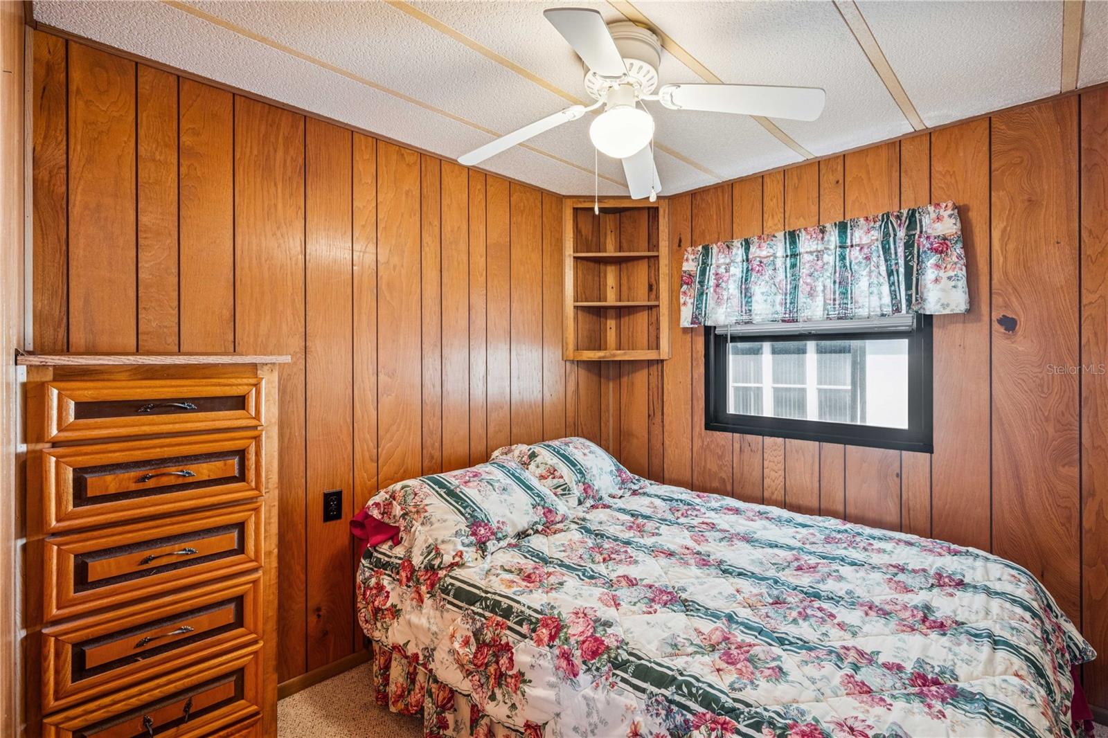 Image 16 of 54 For 37105 Lois Avenue