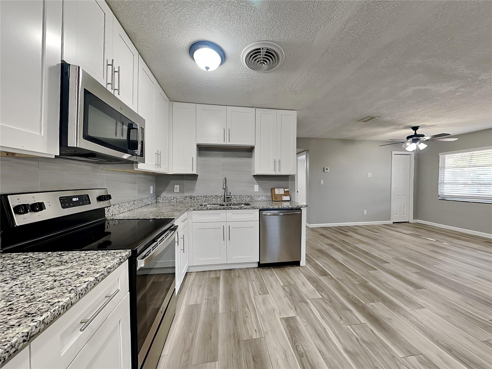 Image 3 of 14 For 10916 14th Street
