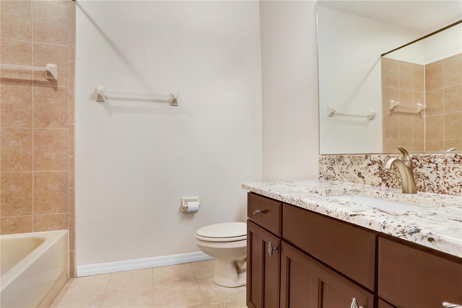Listing photo id 22 for 23325 Abercorn Lane