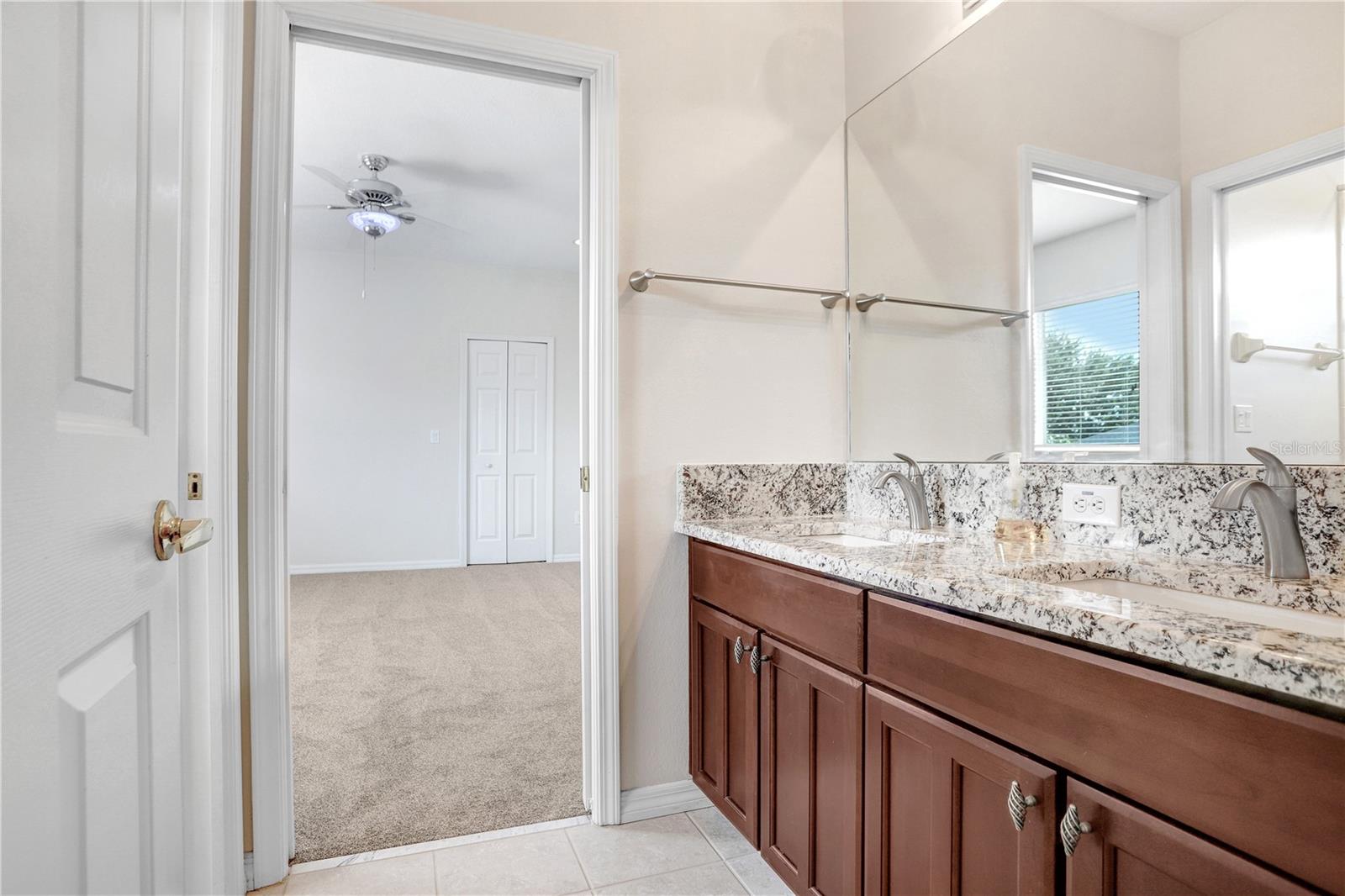 Listing photo id 26 for 23325 Abercorn Lane