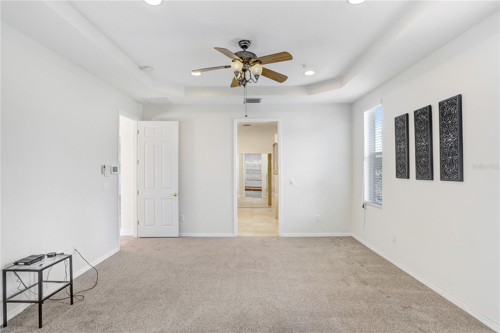 Listing photo id 34 for 23325 Abercorn Lane