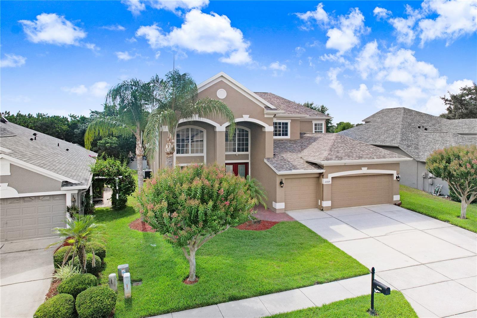 Listing photo id 51 for 23325 Abercorn Lane