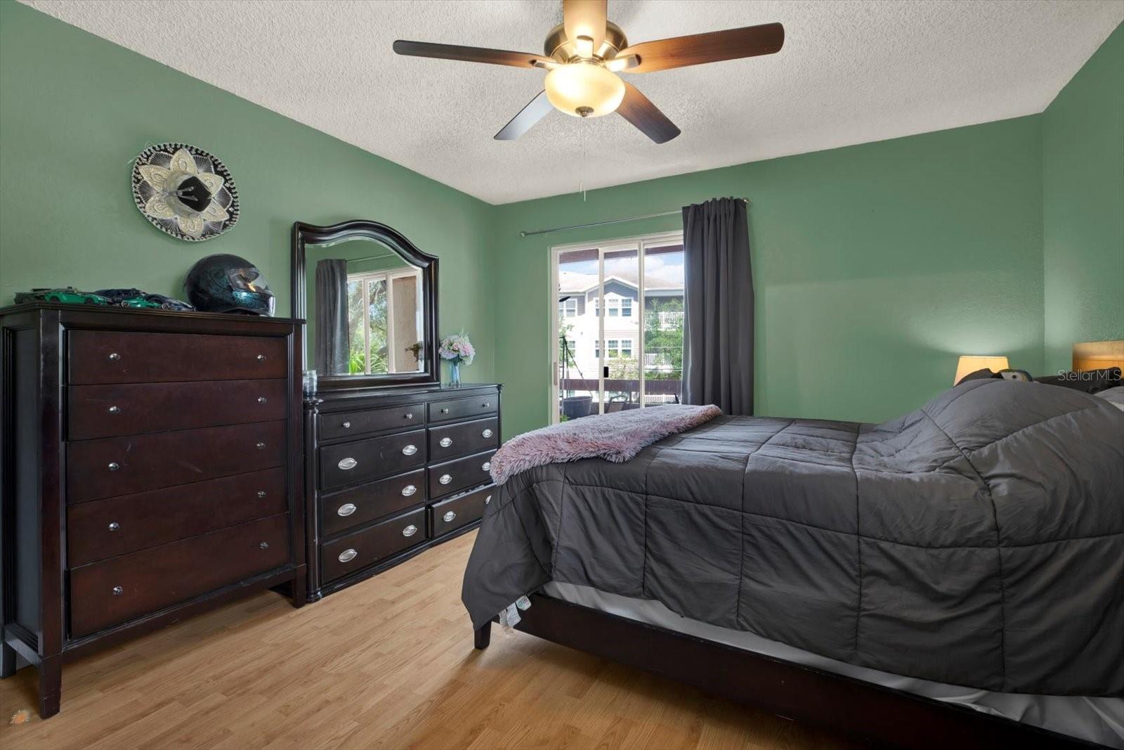 Image 11 of 17 For 10265 Gandy Boulevard N 906