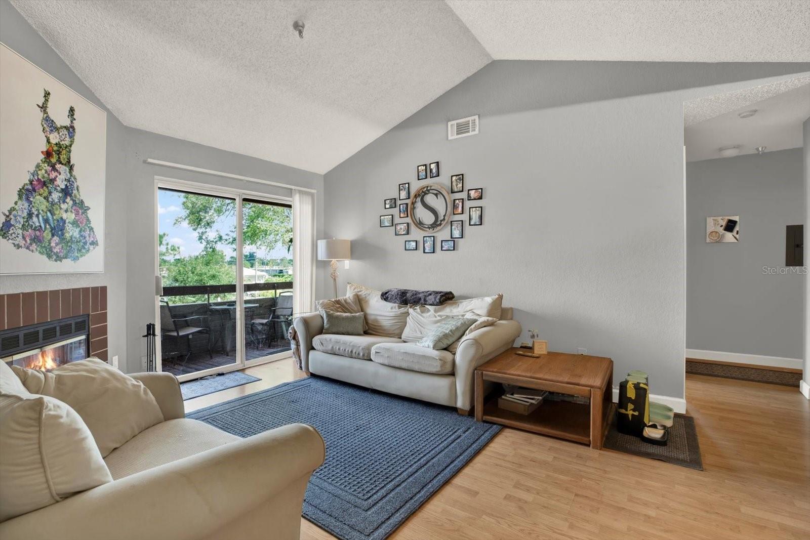 Image 3 of 17 For 10265 Gandy Boulevard N 906
