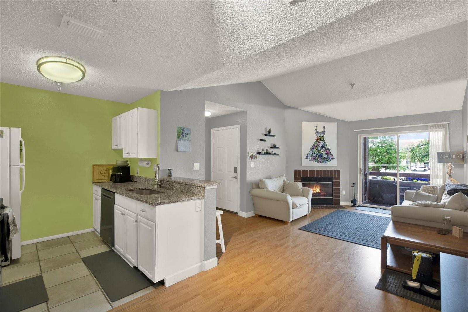 Image 7 of 17 For 10265 Gandy Boulevard N 906