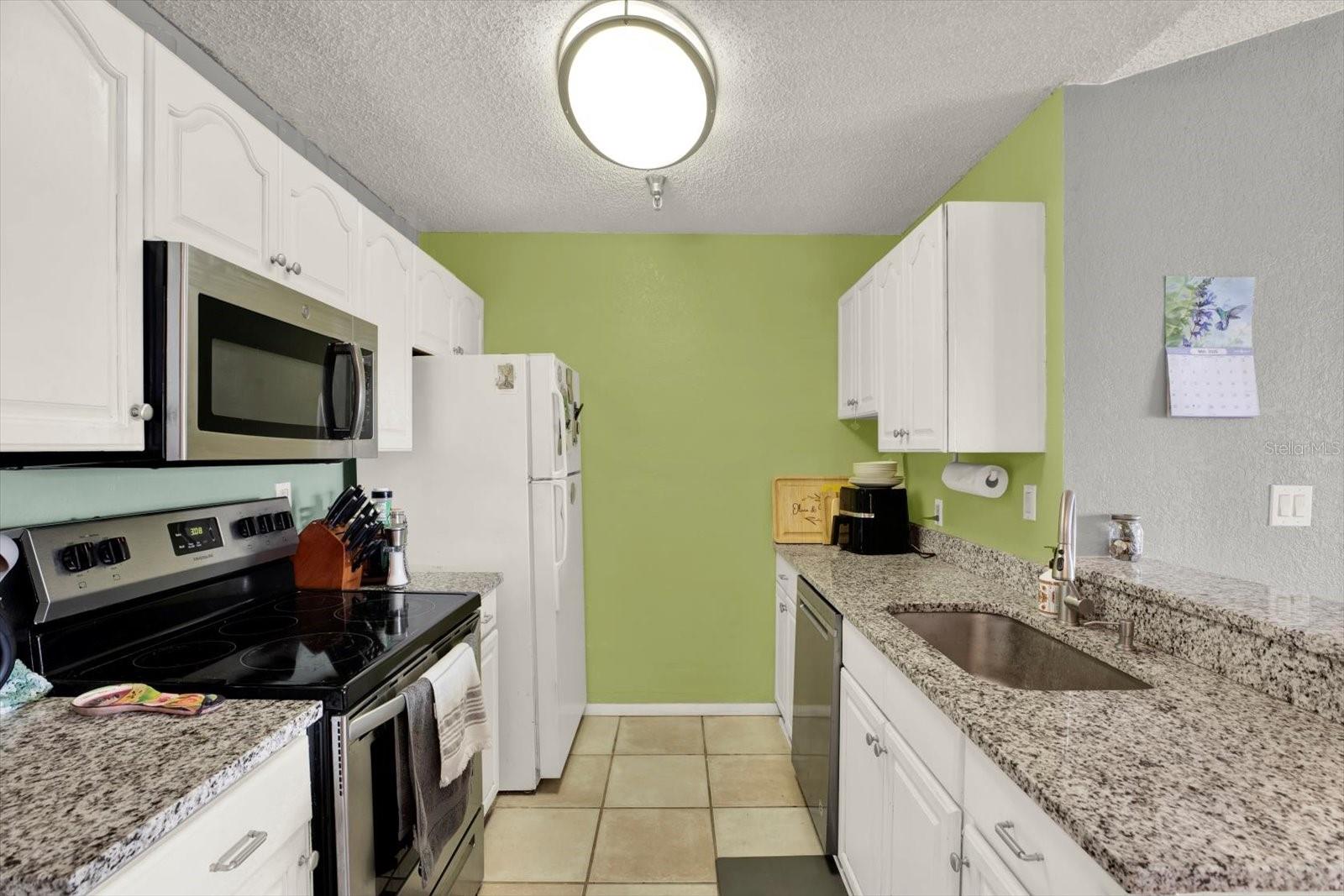 Image 8 of 17 For 10265 Gandy Boulevard N 906