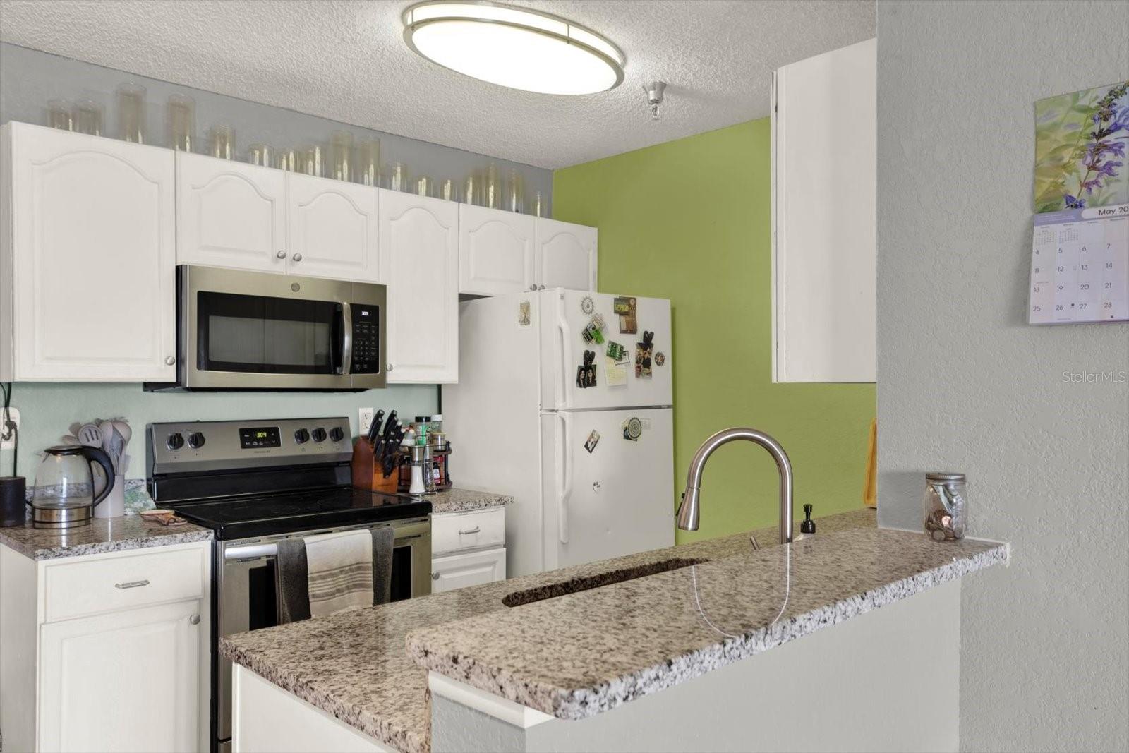 Image 9 of 17 For 10265 Gandy Boulevard N 906