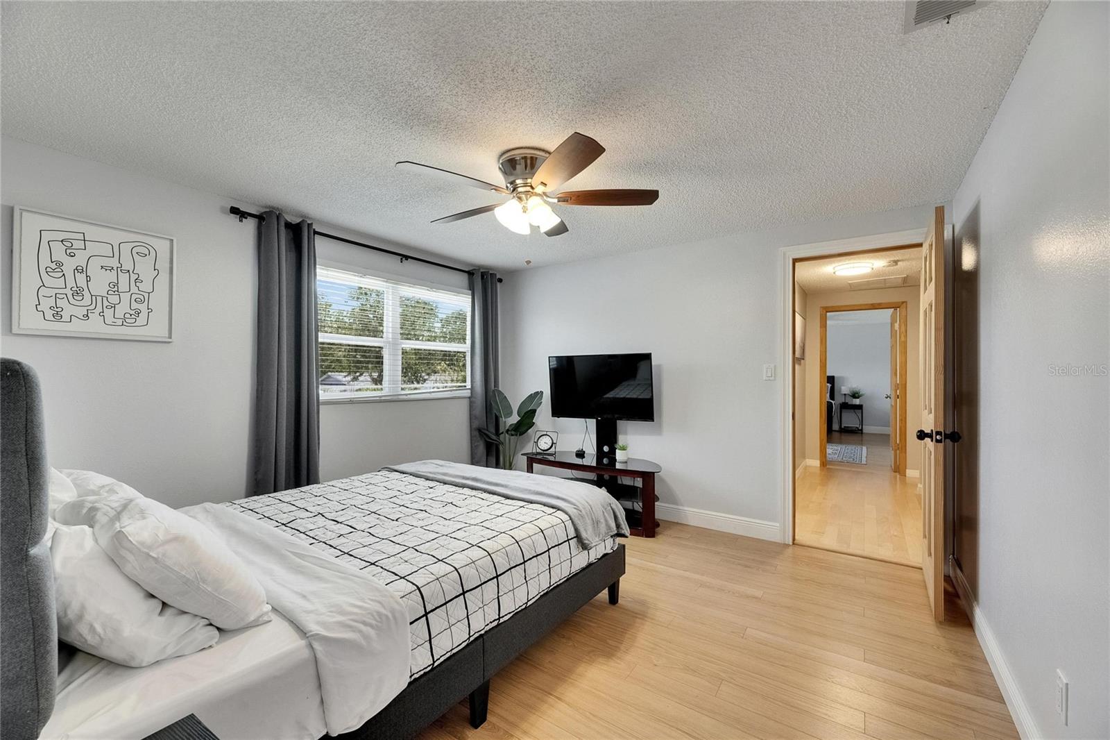 Image 27 of 39 For 4710 Travertine Drive