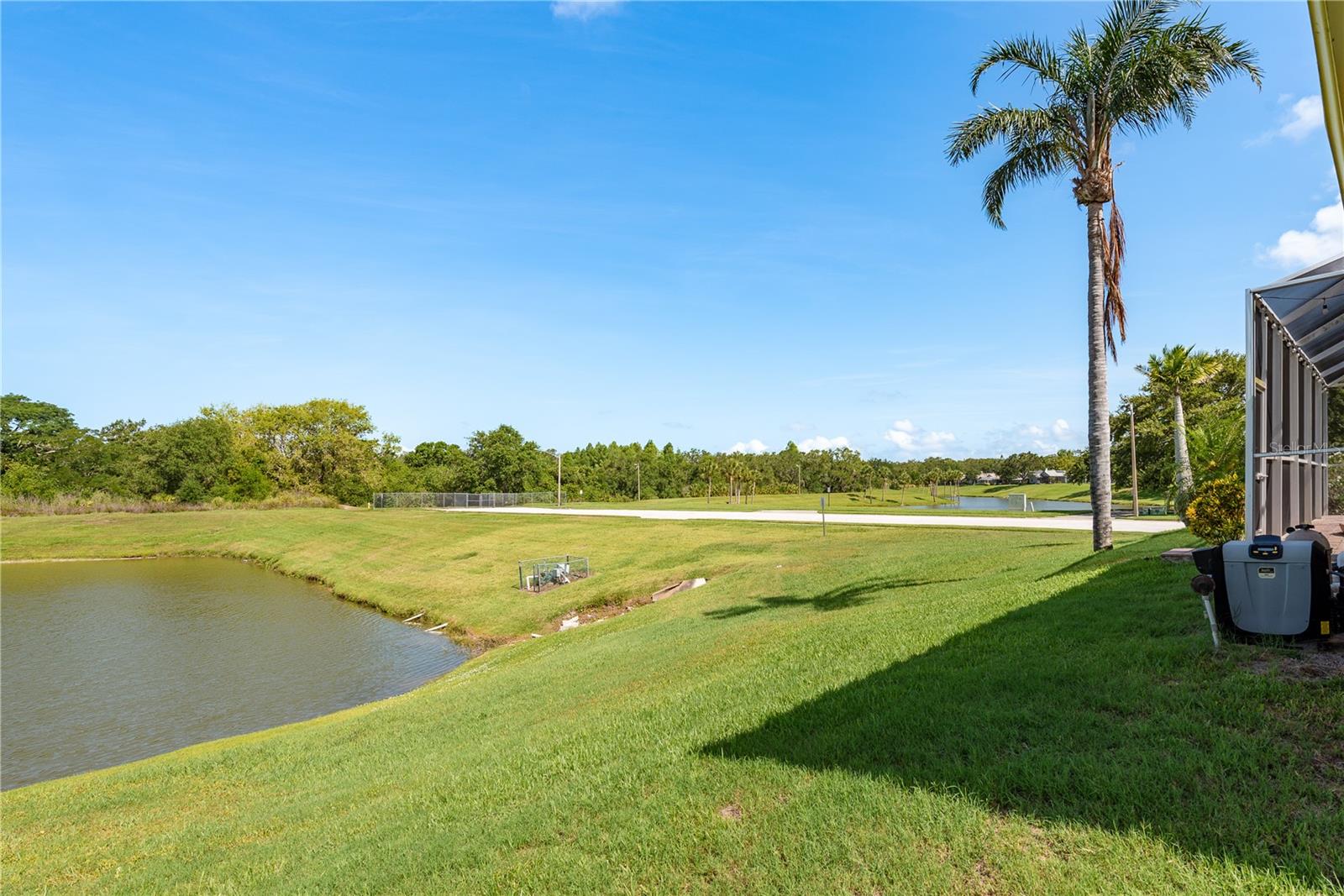 Image 40 of 48 For 800 Belted Kingfisher Drive S