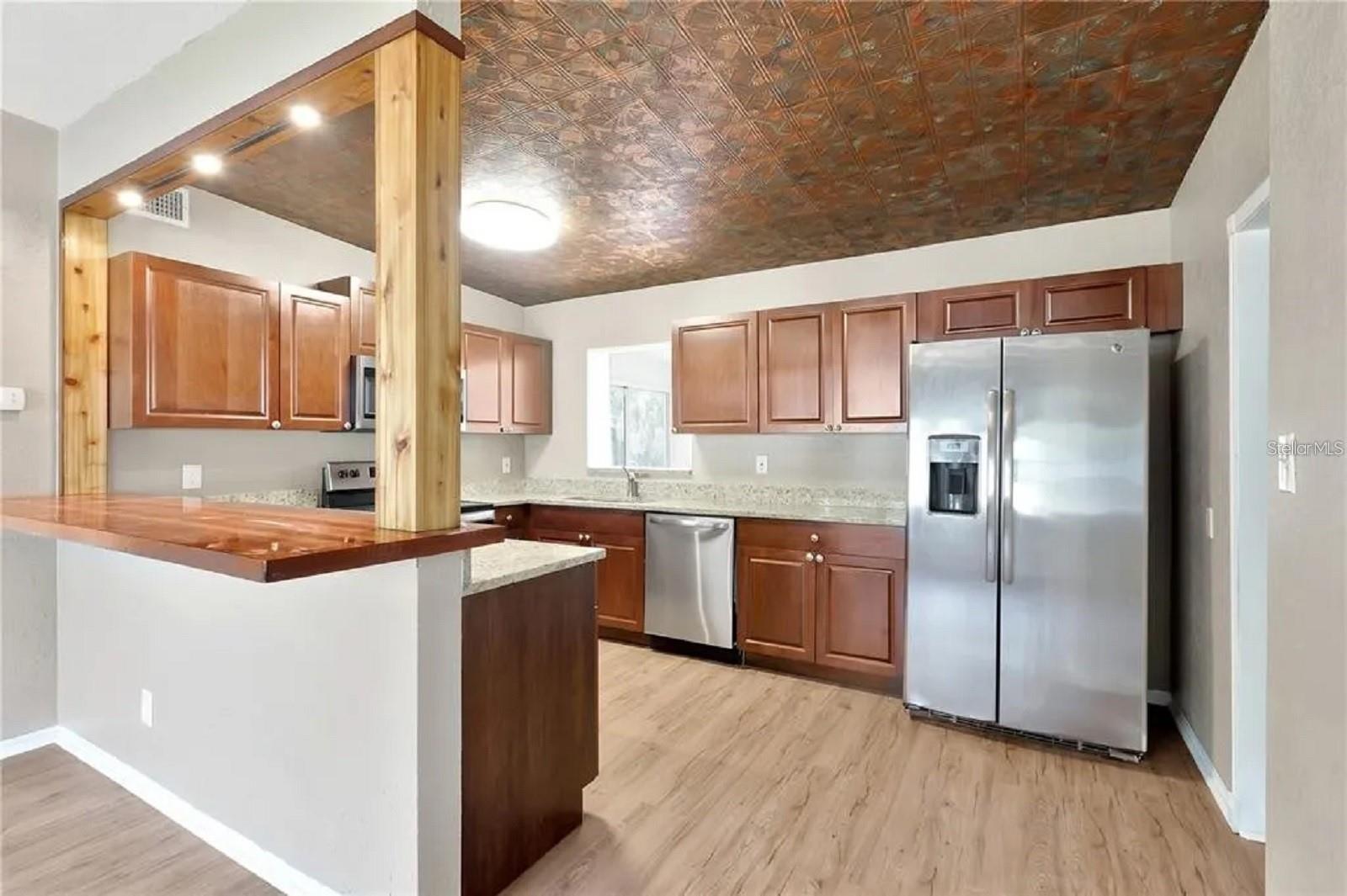 Image 4 of 17 For 10184 66th Avenue