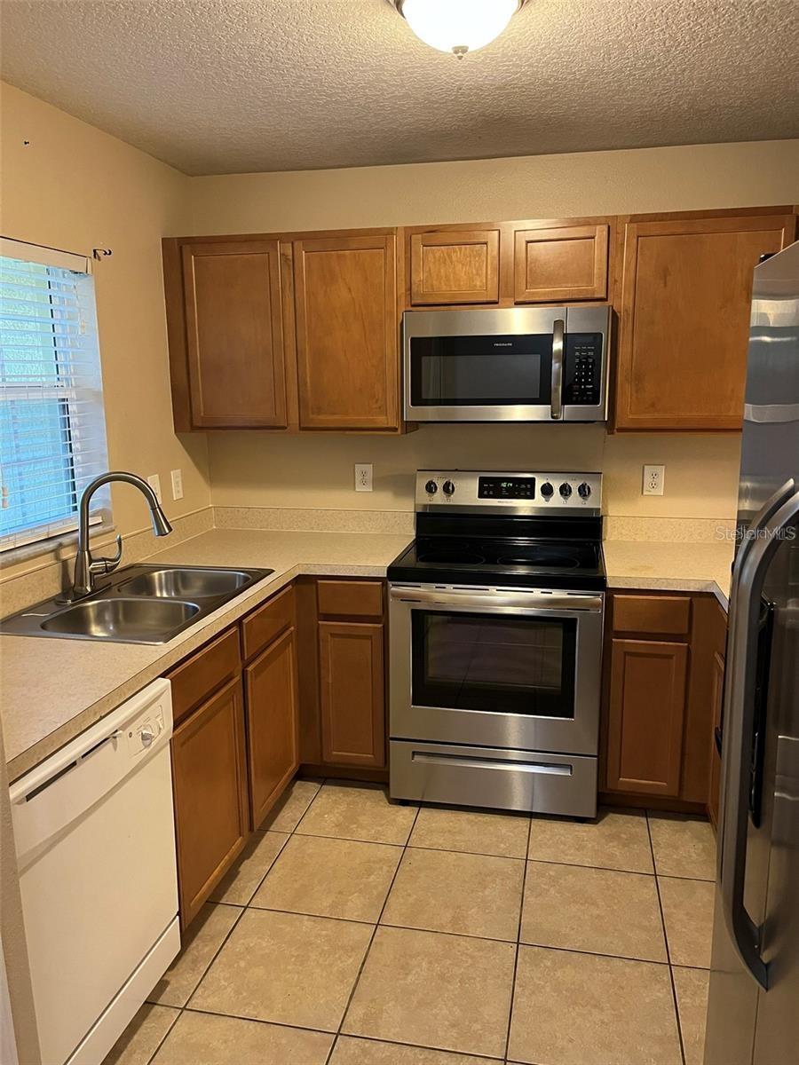 Image 3 of 20 For 10964 Keys Gate Drive