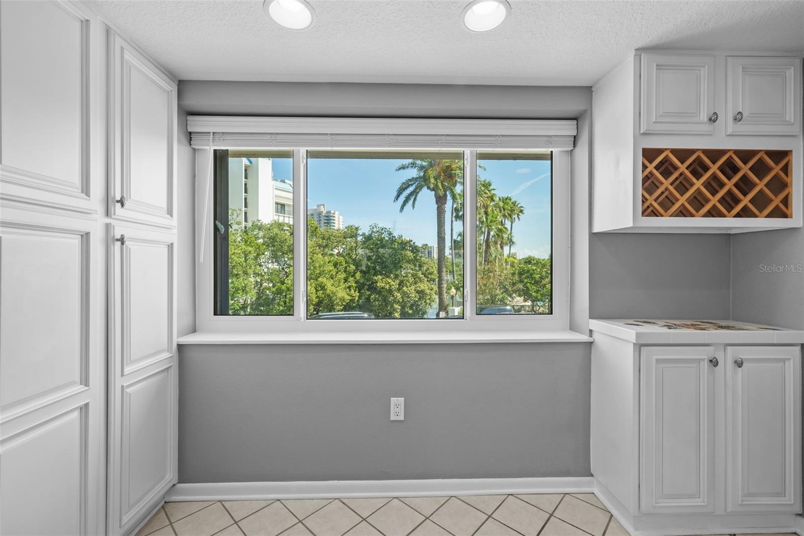 Image 16 of 83 For 101 Marina Del Rey Court