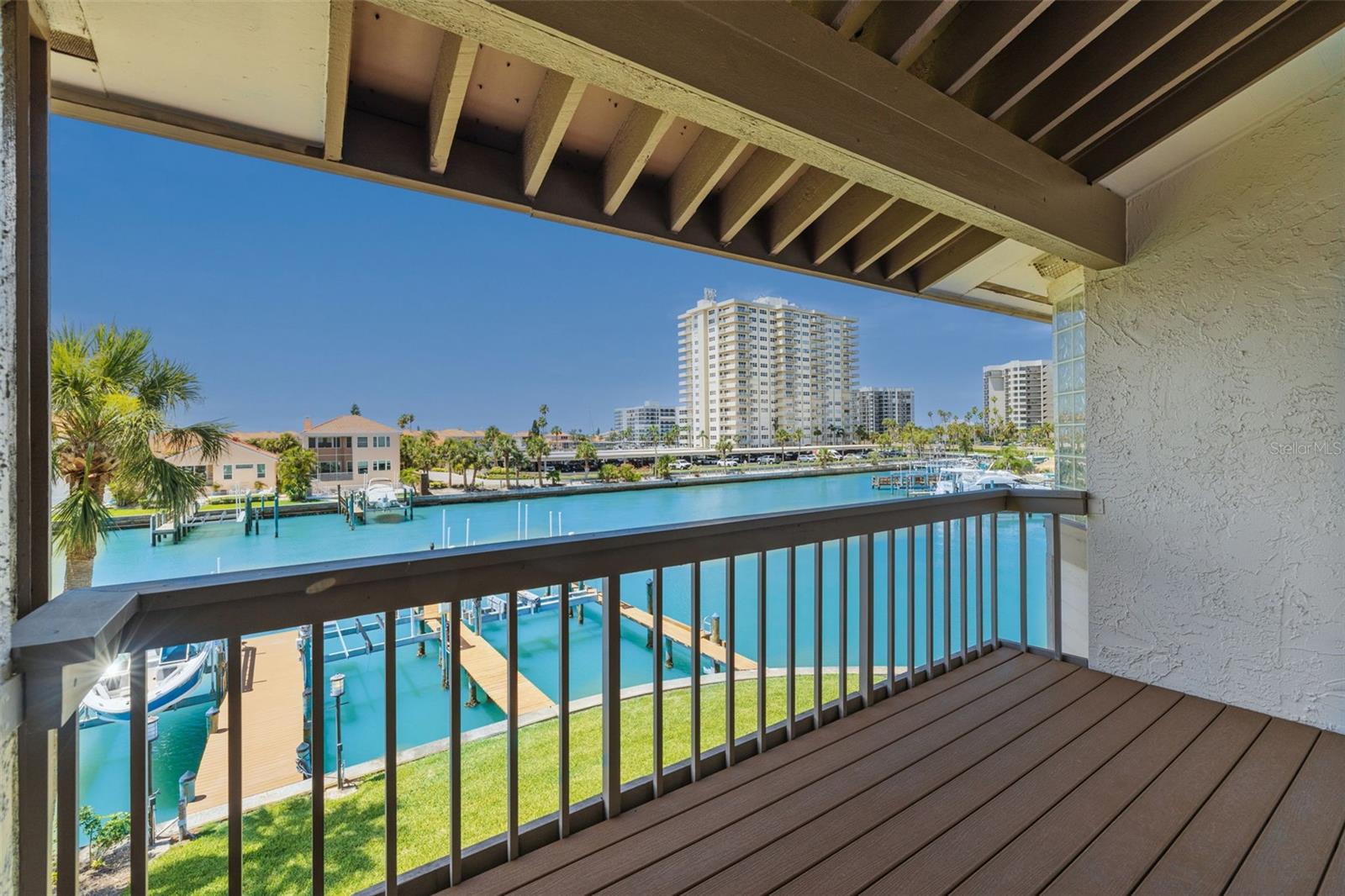 Image 23 of 83 For 101 Marina Del Rey Court
