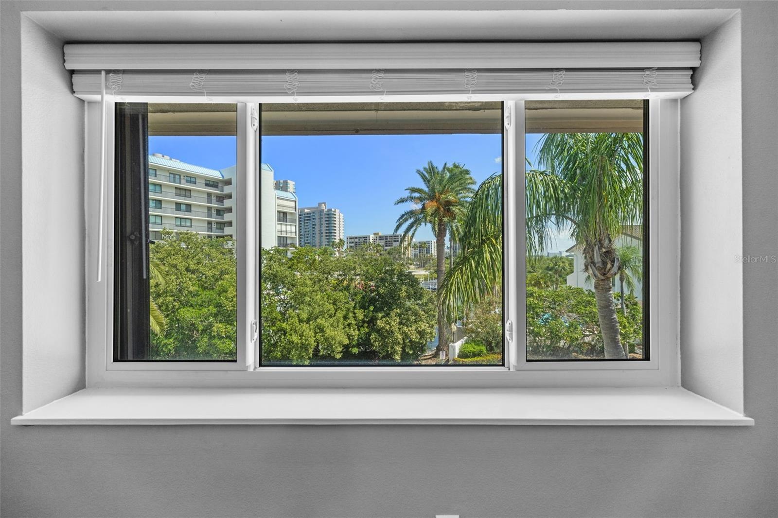 Image 32 of 83 For 101 Marina Del Rey Court