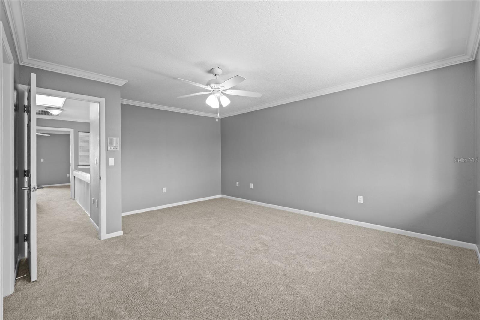 Image 33 of 83 For 101 Marina Del Rey Court