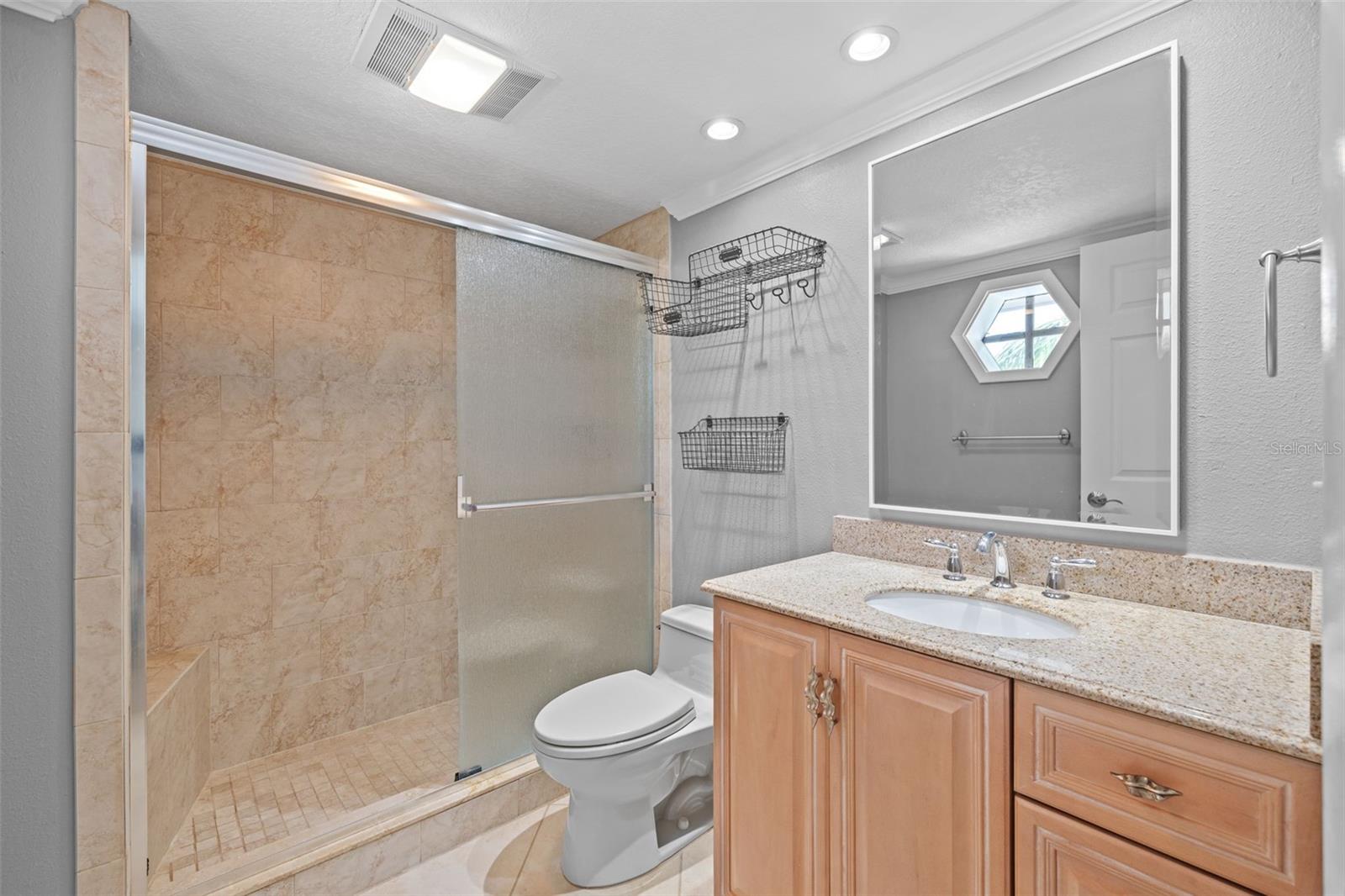 Image 35 of 83 For 101 Marina Del Rey Court