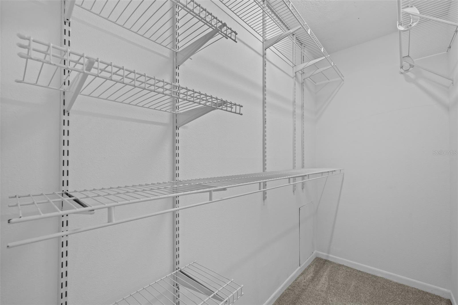 Image 37 of 83 For 101 Marina Del Rey Court