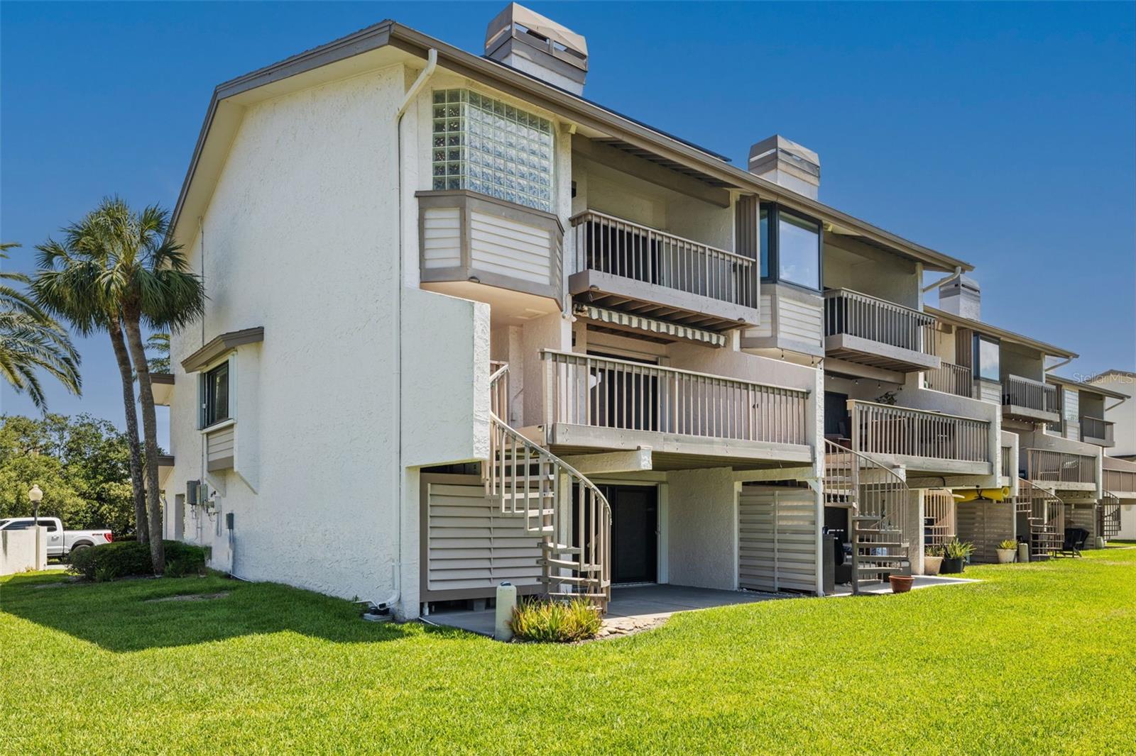 Image 48 of 83 For 101 Marina Del Rey Court