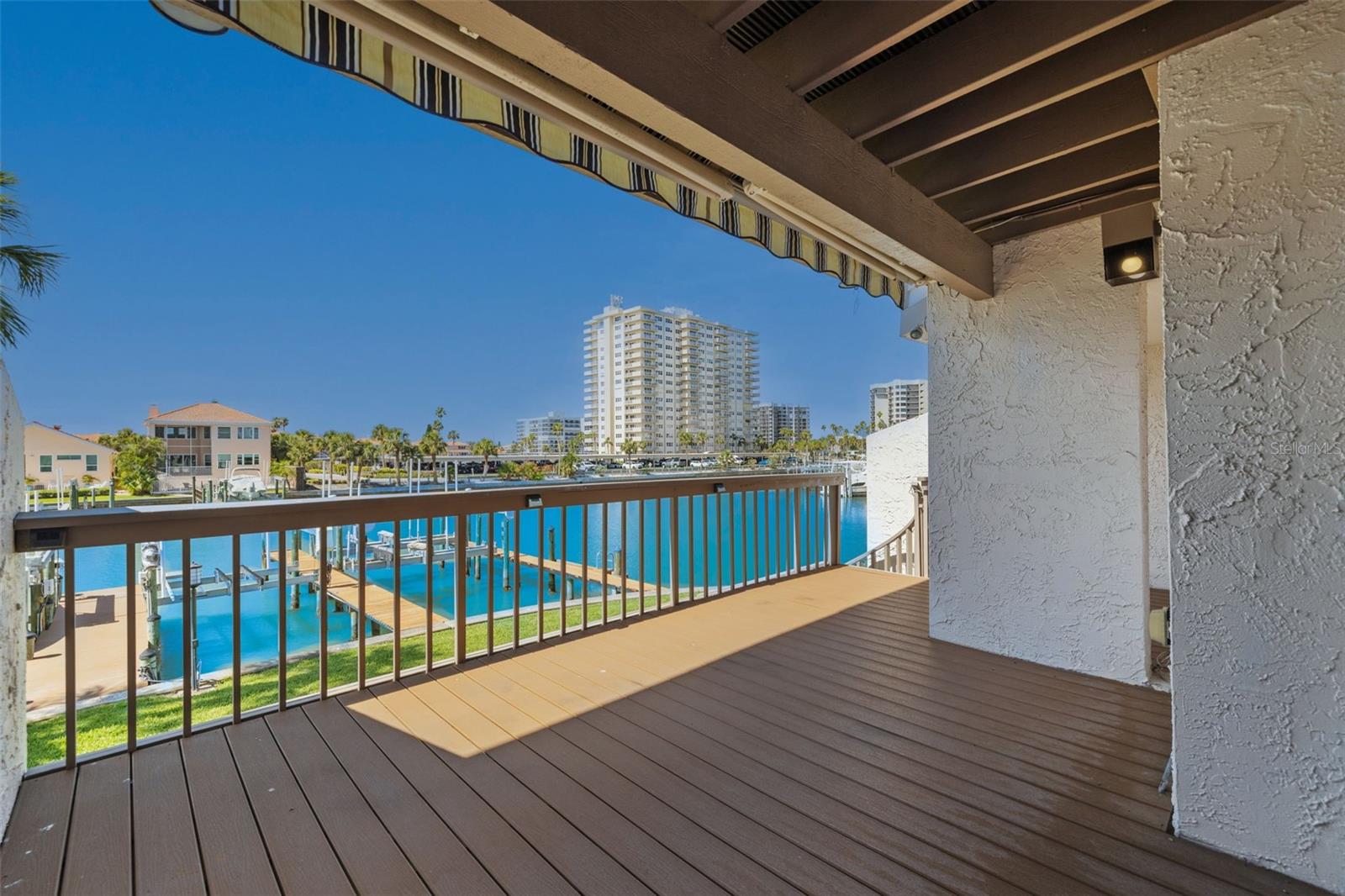 Image 5 of 83 For 101 Marina Del Rey Court