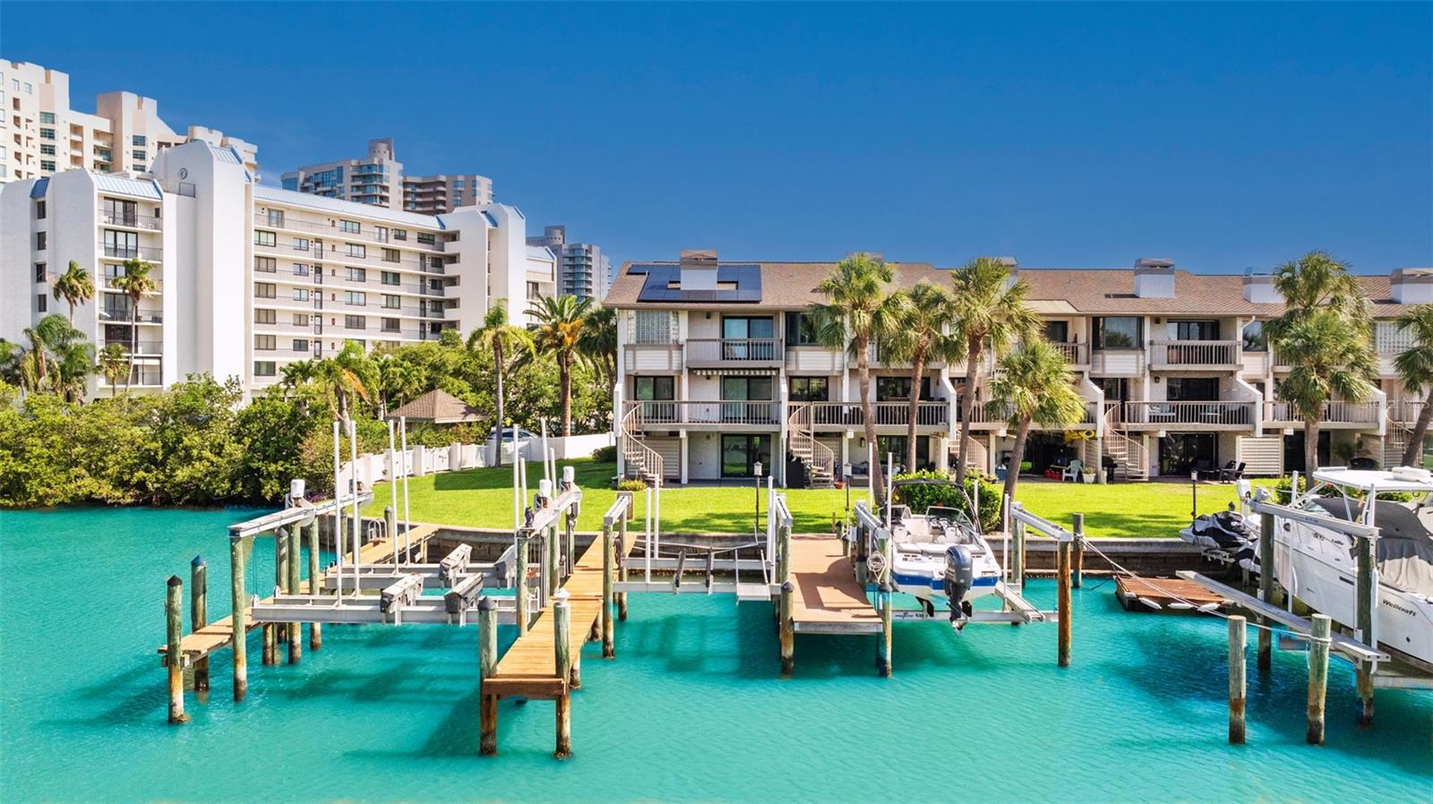 Image 56 of 83 For 101 Marina Del Rey Court