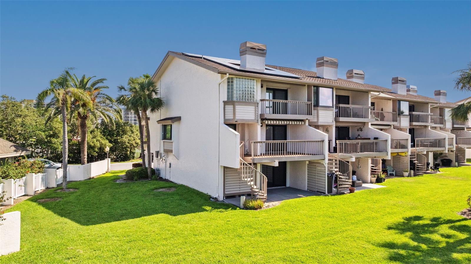 Image 57 of 83 For 101 Marina Del Rey Court