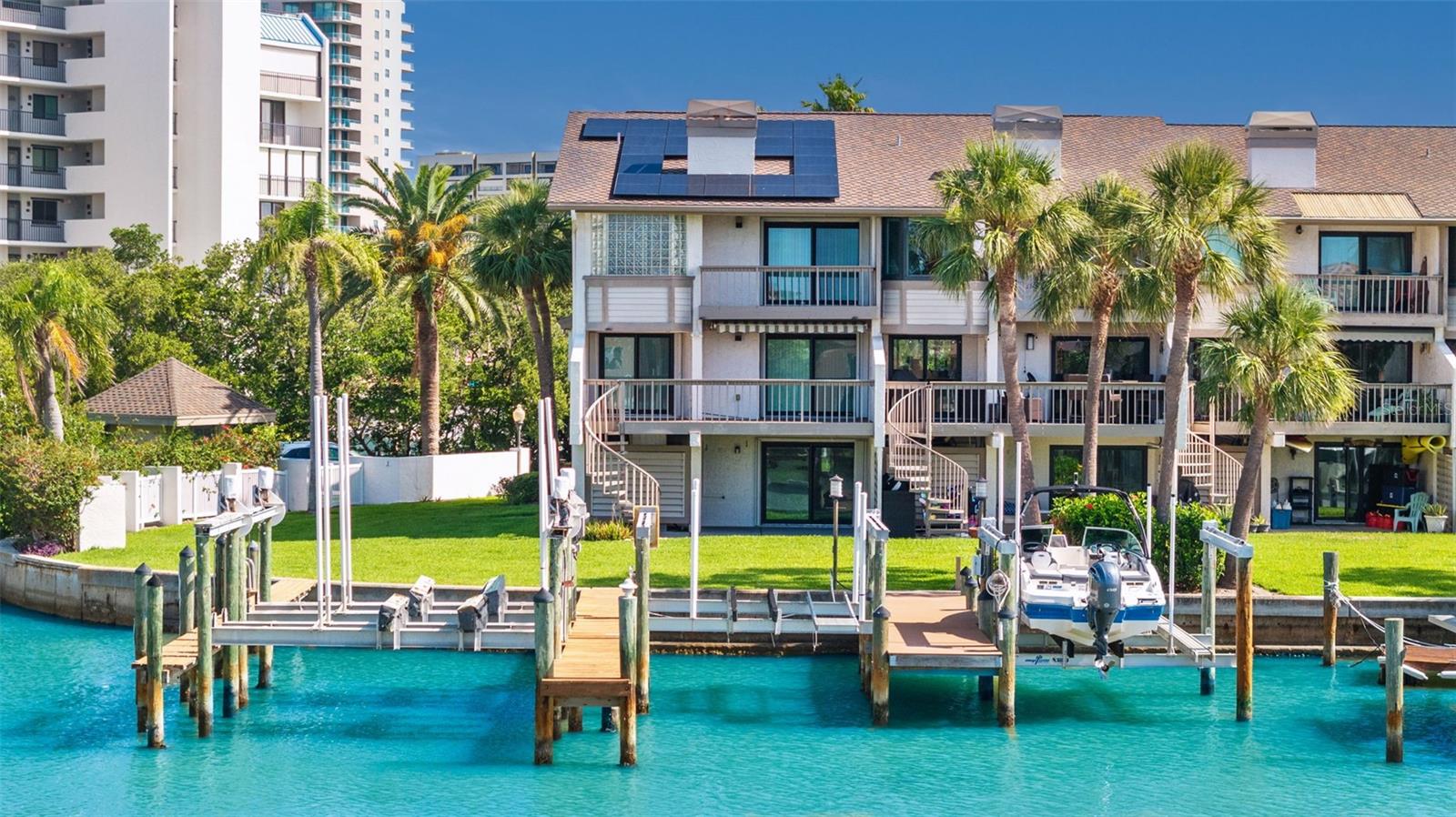 Image 59 of 83 For 101 Marina Del Rey Court