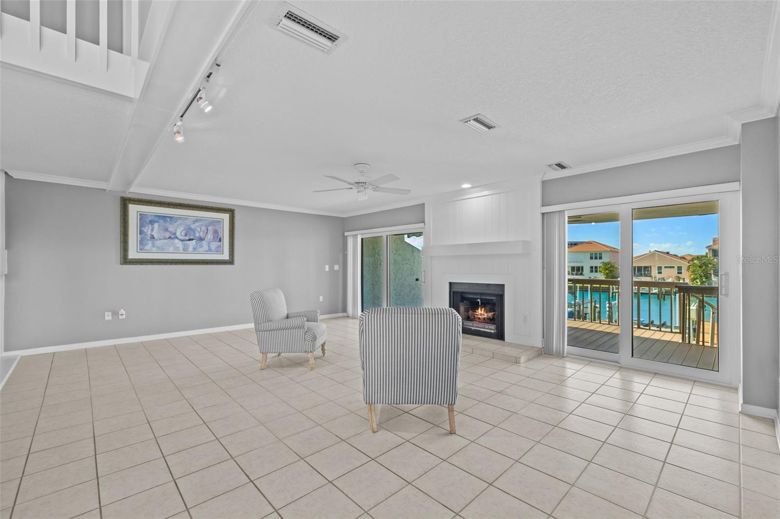 Image 7 of 83 For 101 Marina Del Rey Court