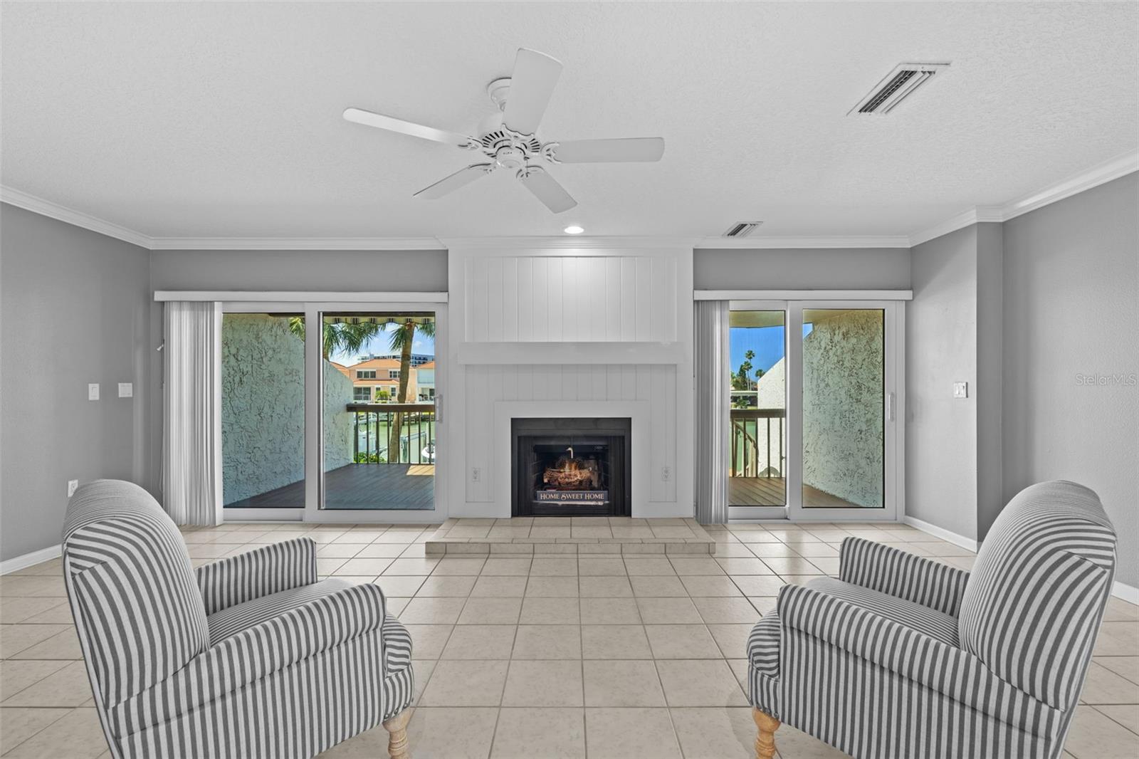 Image 8 of 83 For 101 Marina Del Rey Court